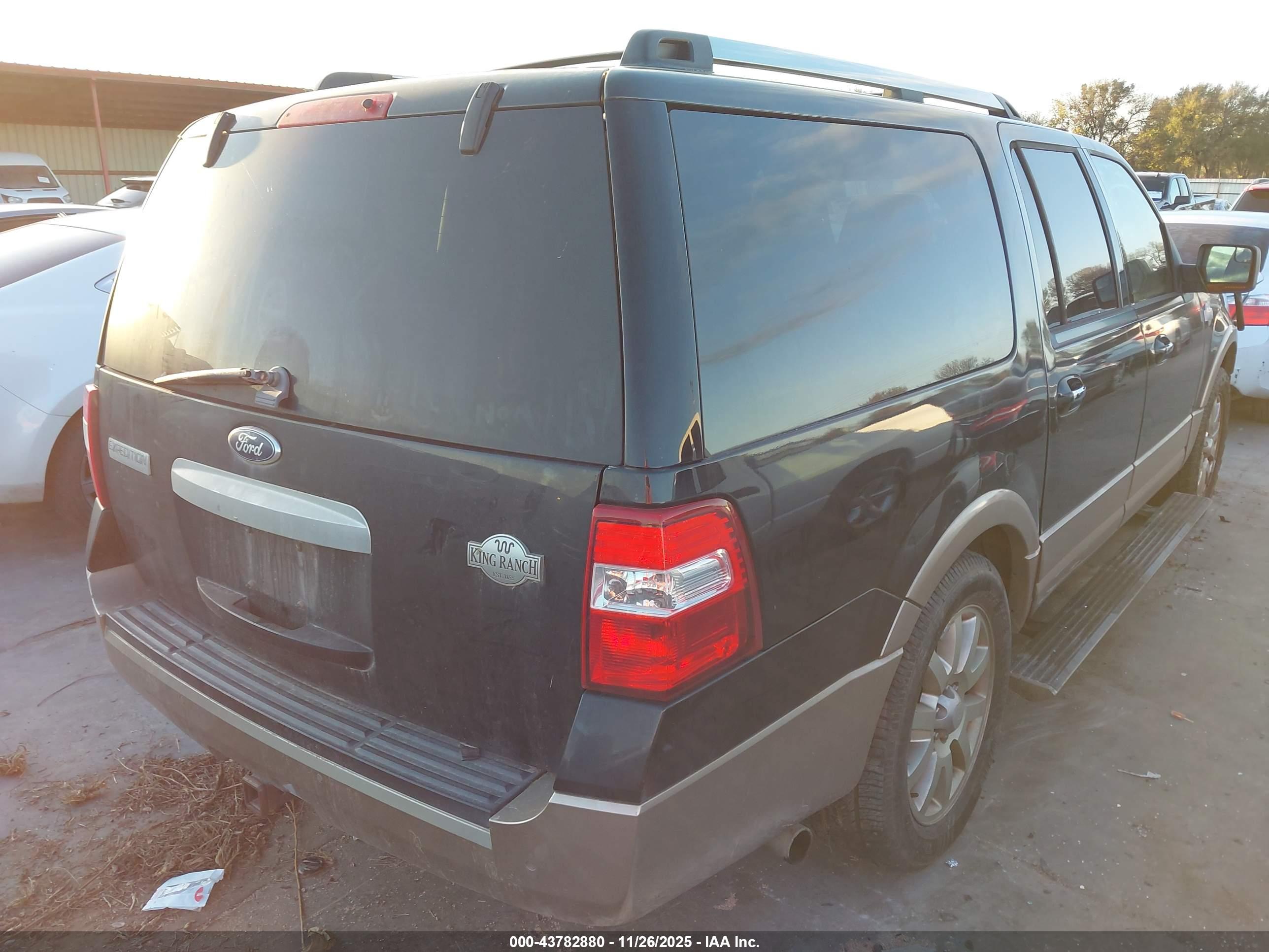 FORD EXPEDITION image 4