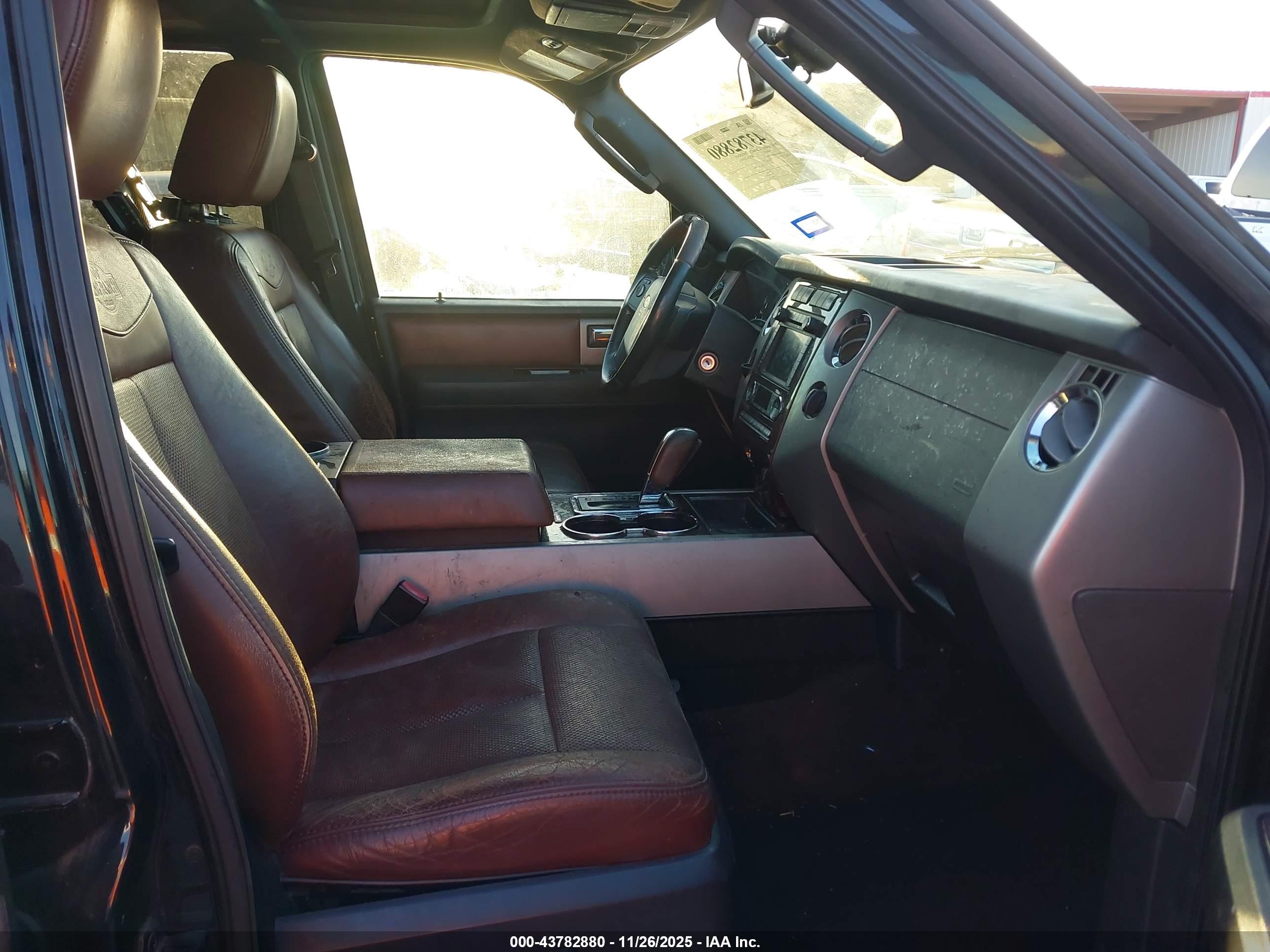 FORD EXPEDITION image 5