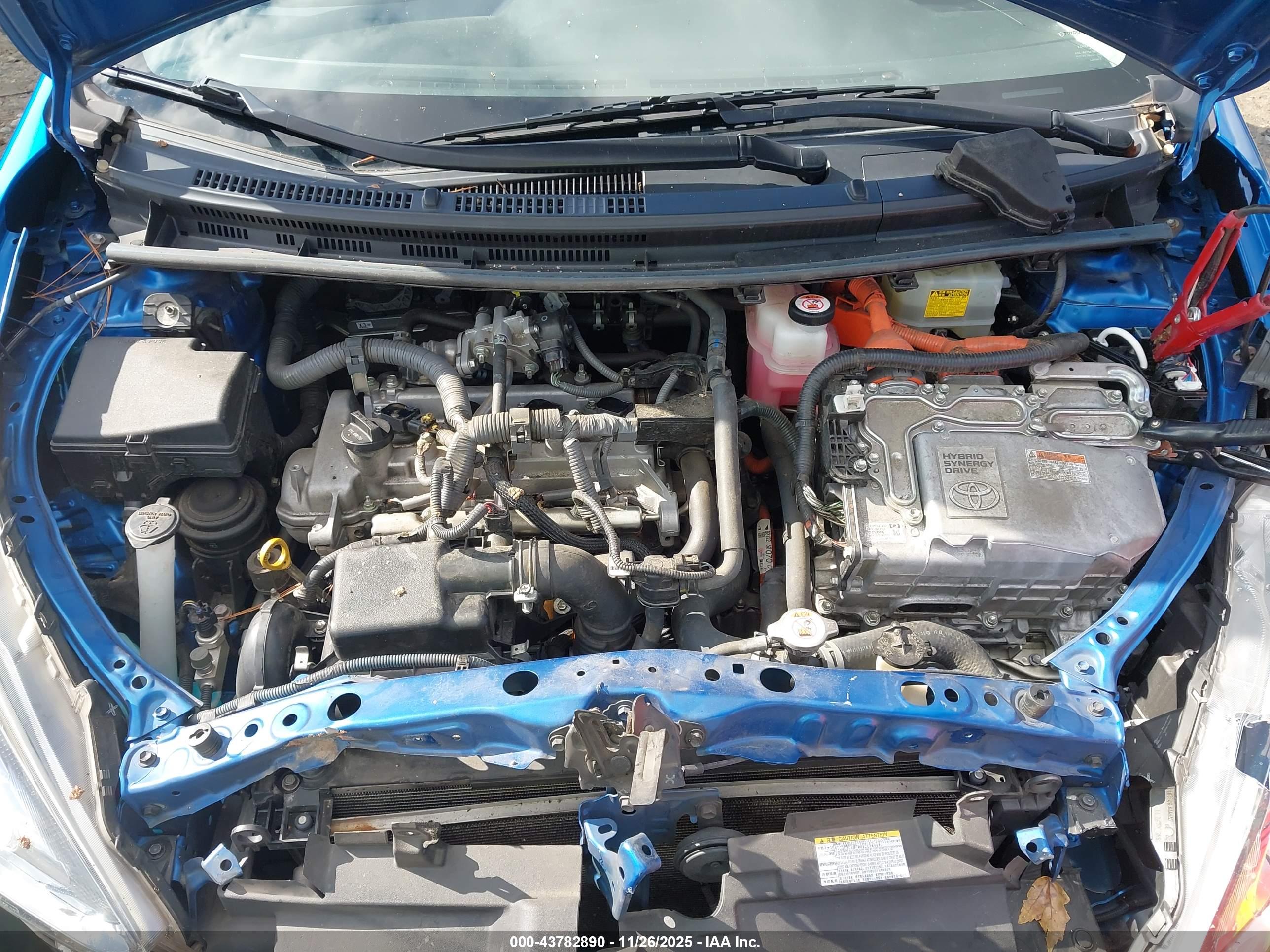 TOYOTA PRIUS image 10