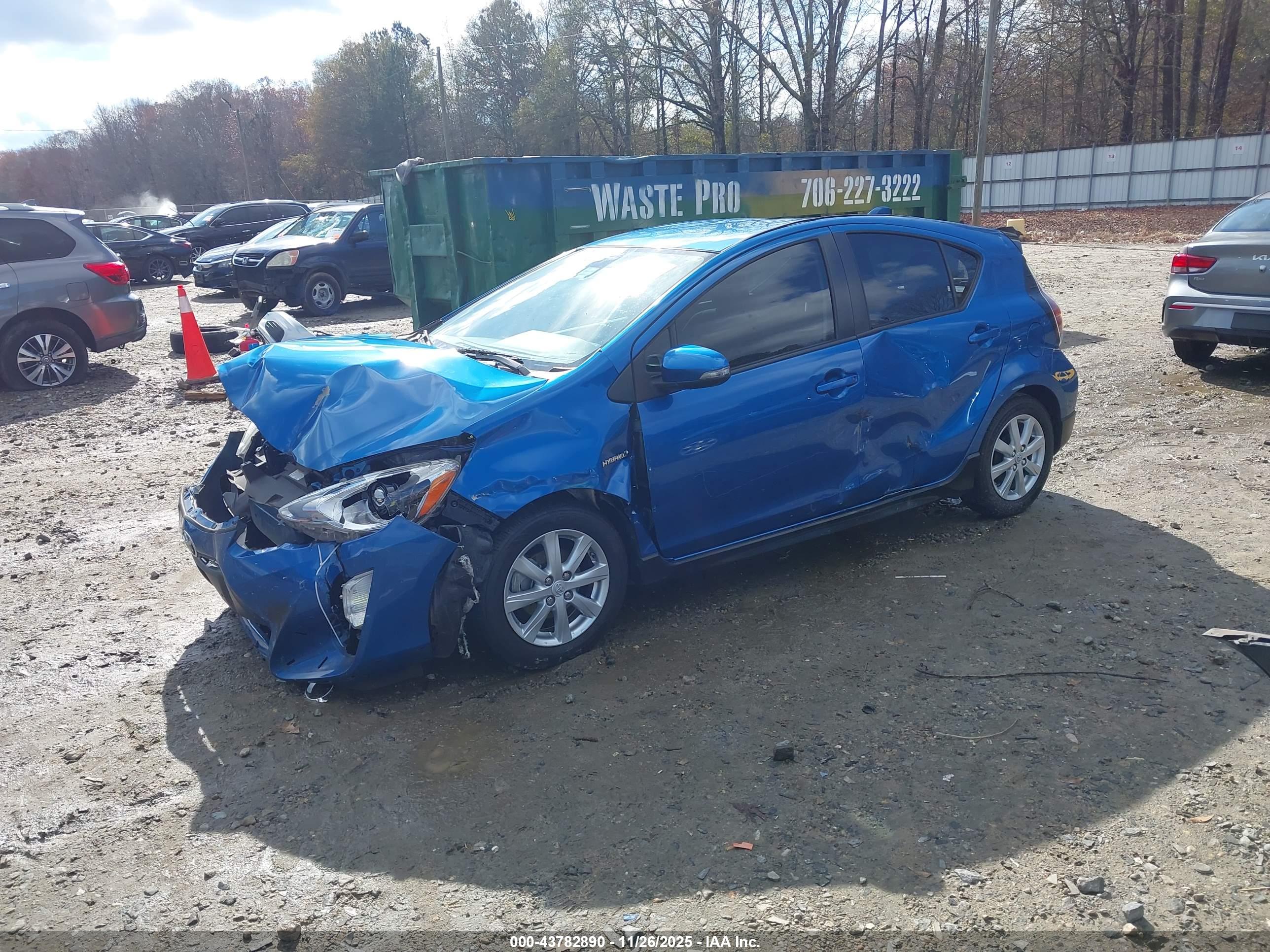 TOYOTA PRIUS image 2