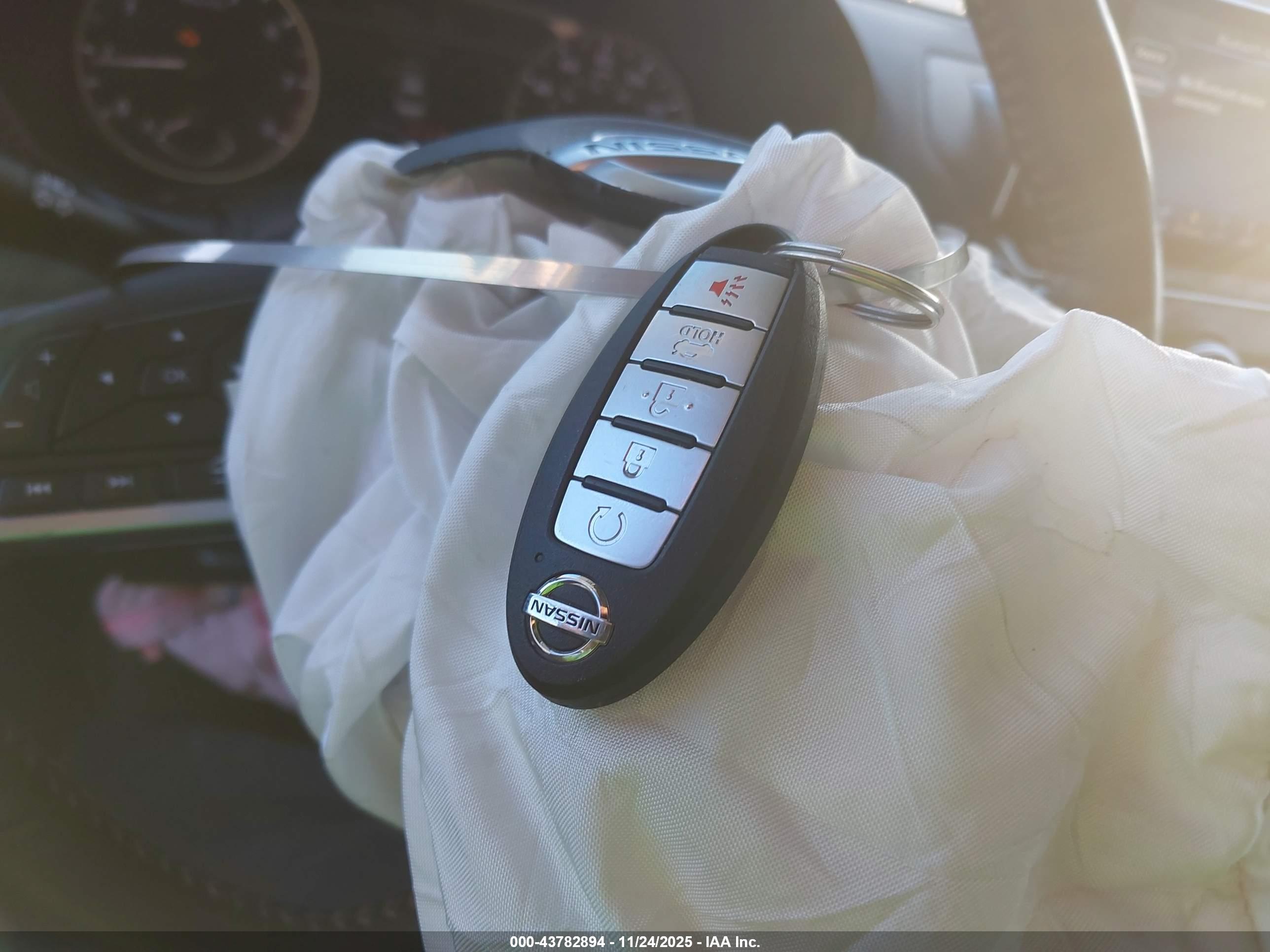 NISSAN SENTRA image 11