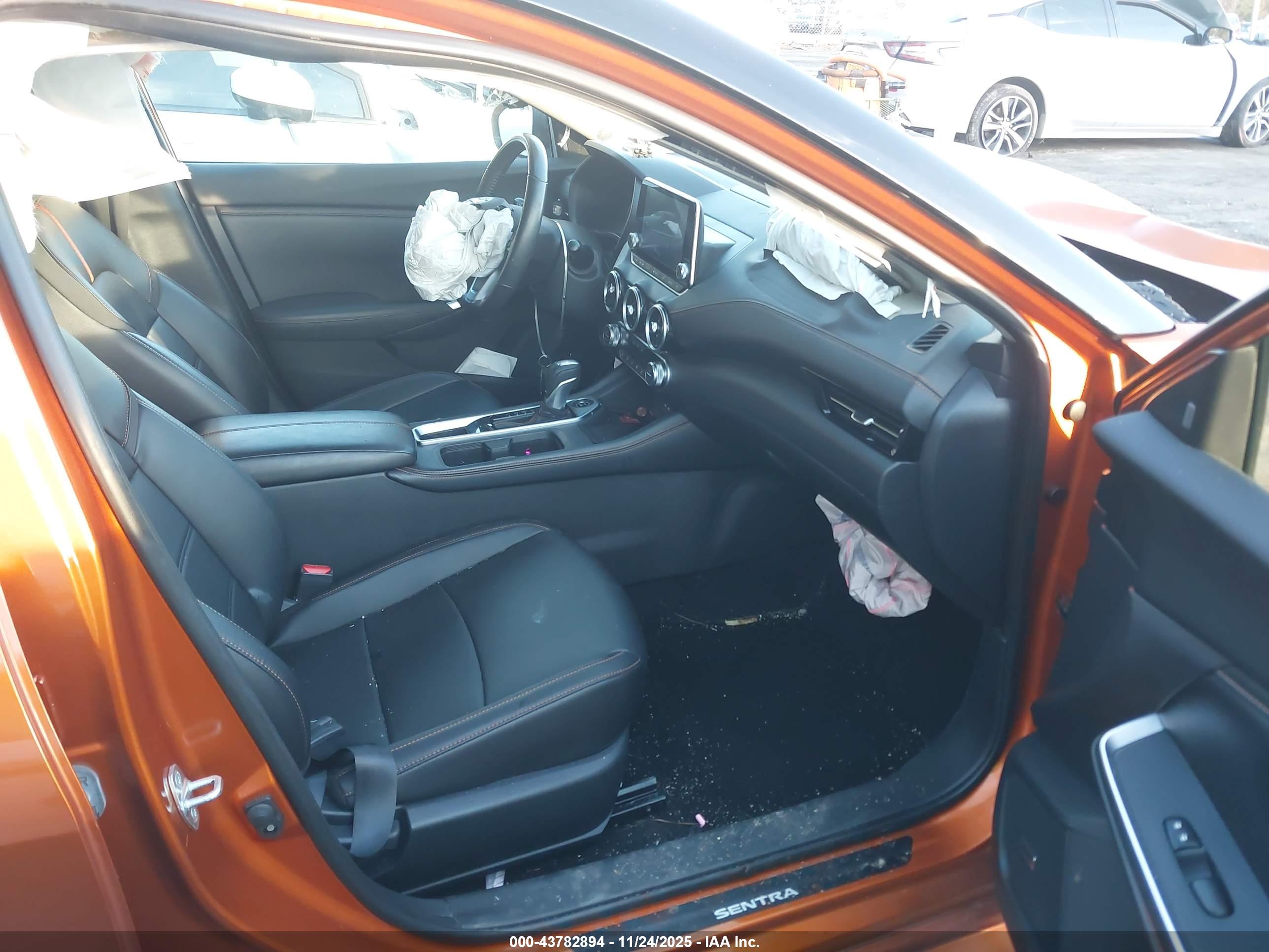 NISSAN SENTRA image 5