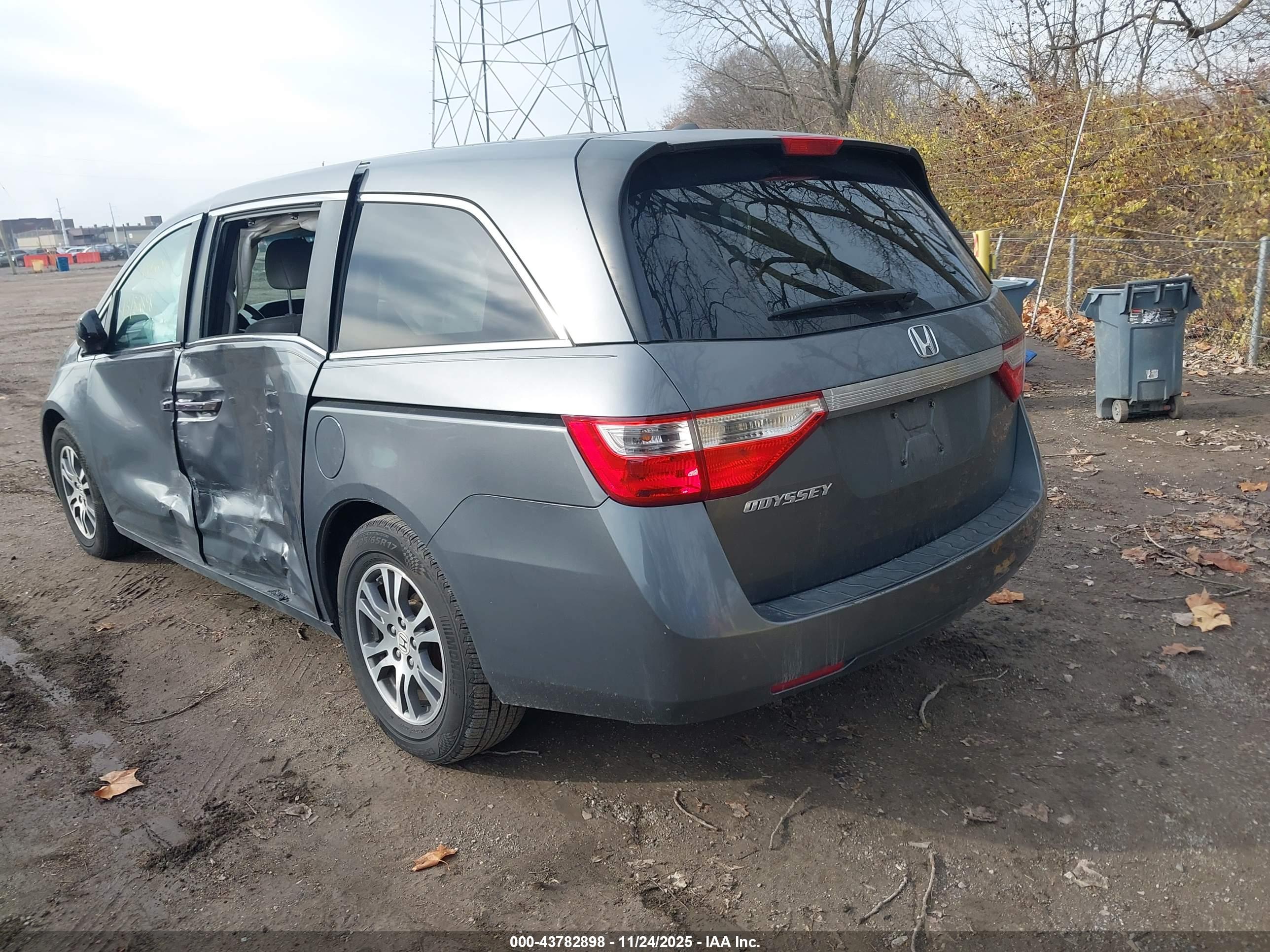 HONDA ODYSSEY image 3