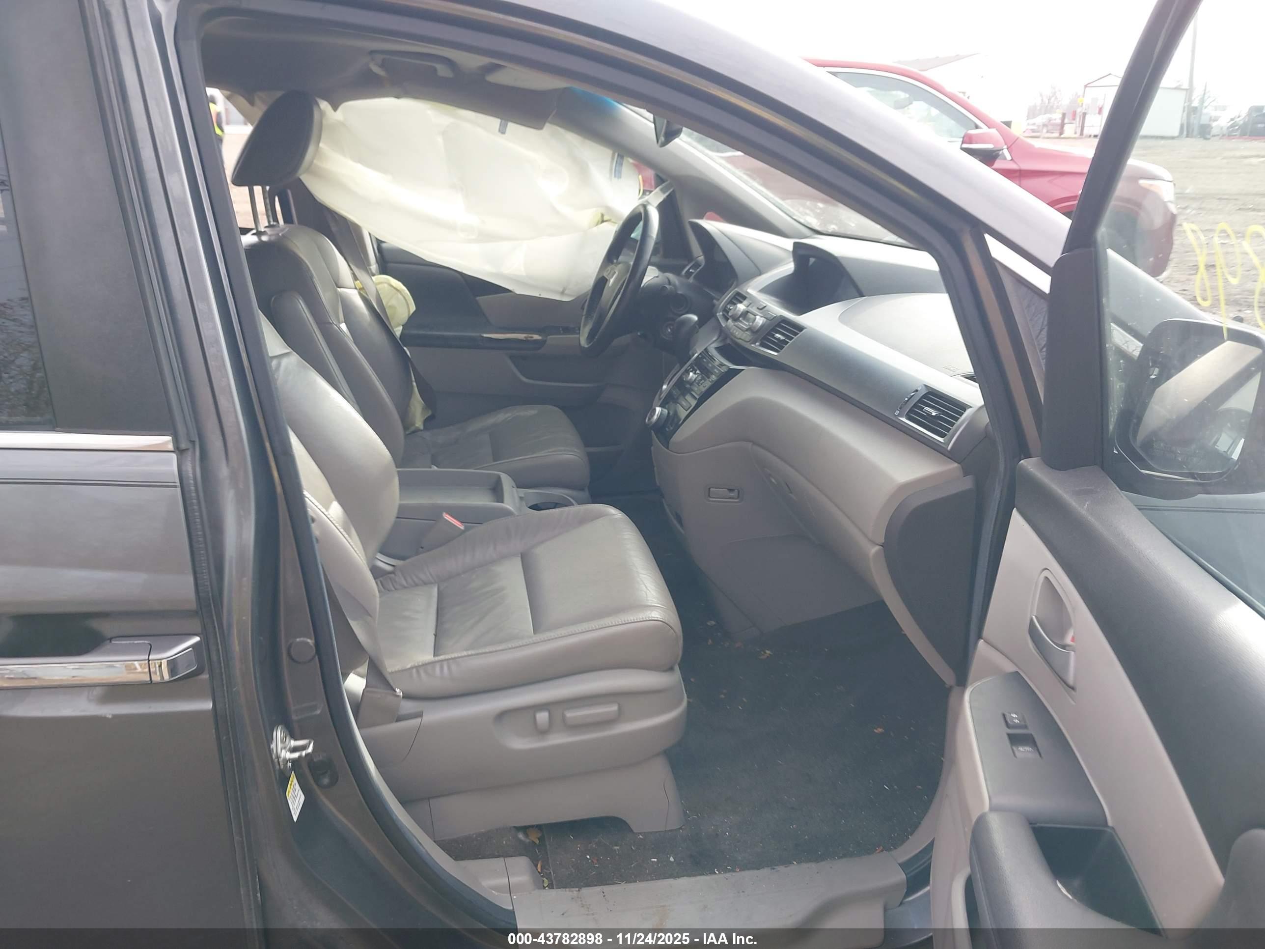HONDA ODYSSEY image 5