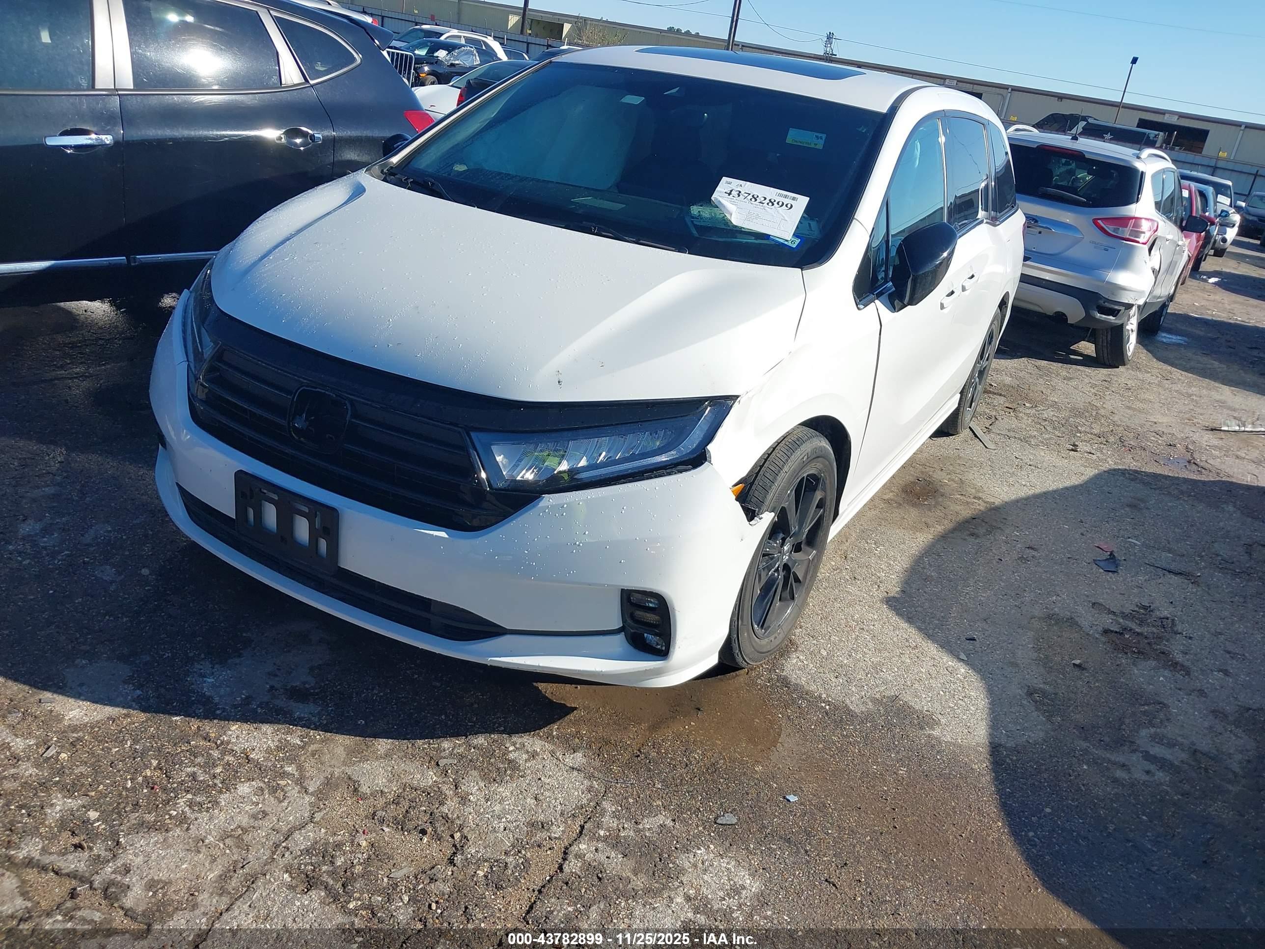 HONDA ODYSSEY image 2