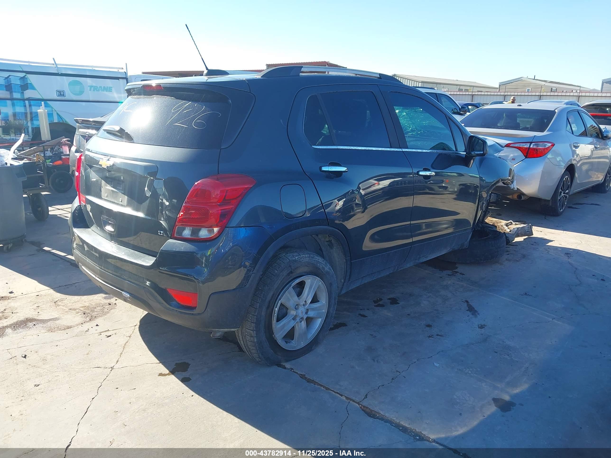CHEVROLET TRAX image 4
