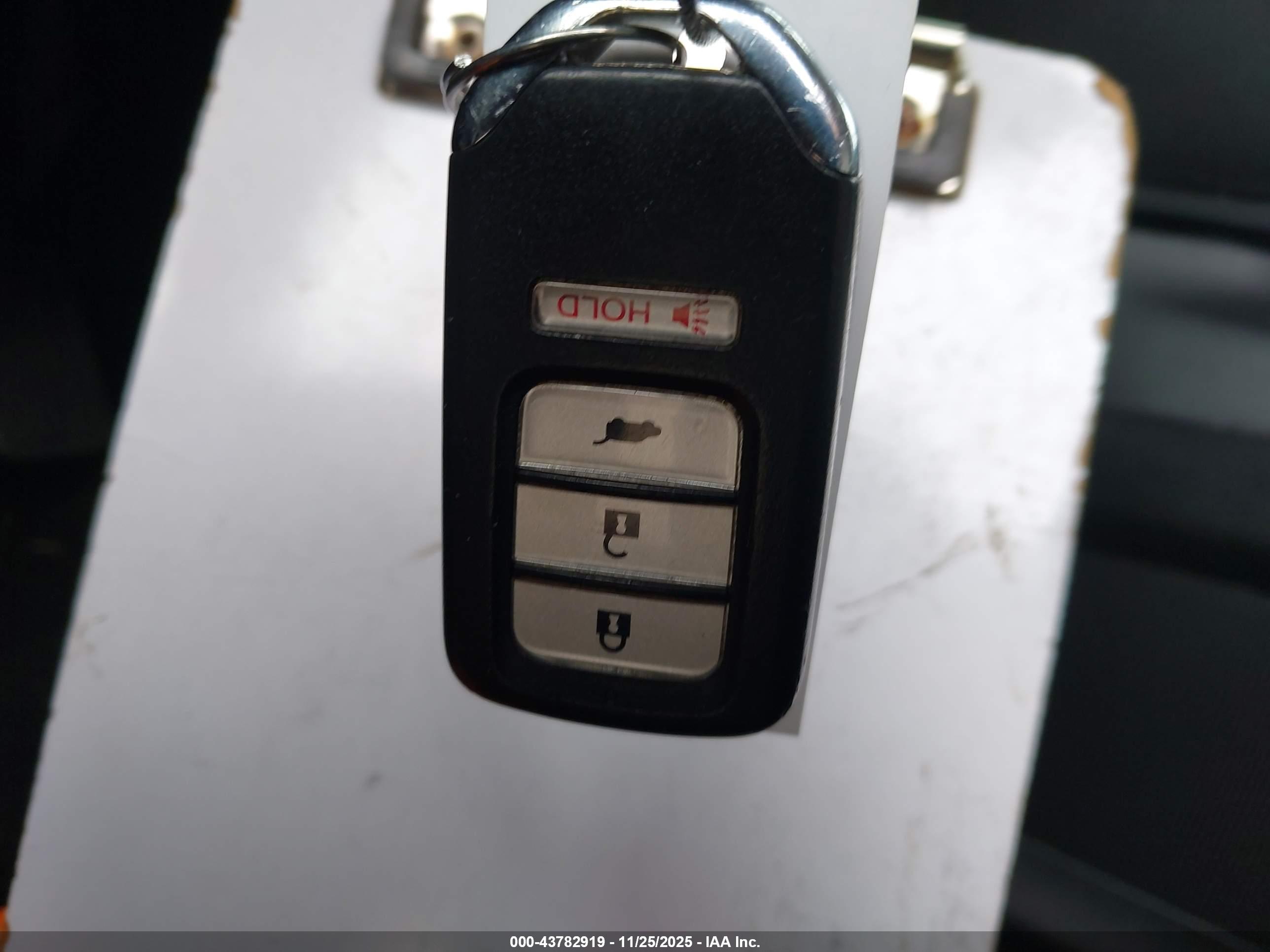 HONDA CR-V image 11