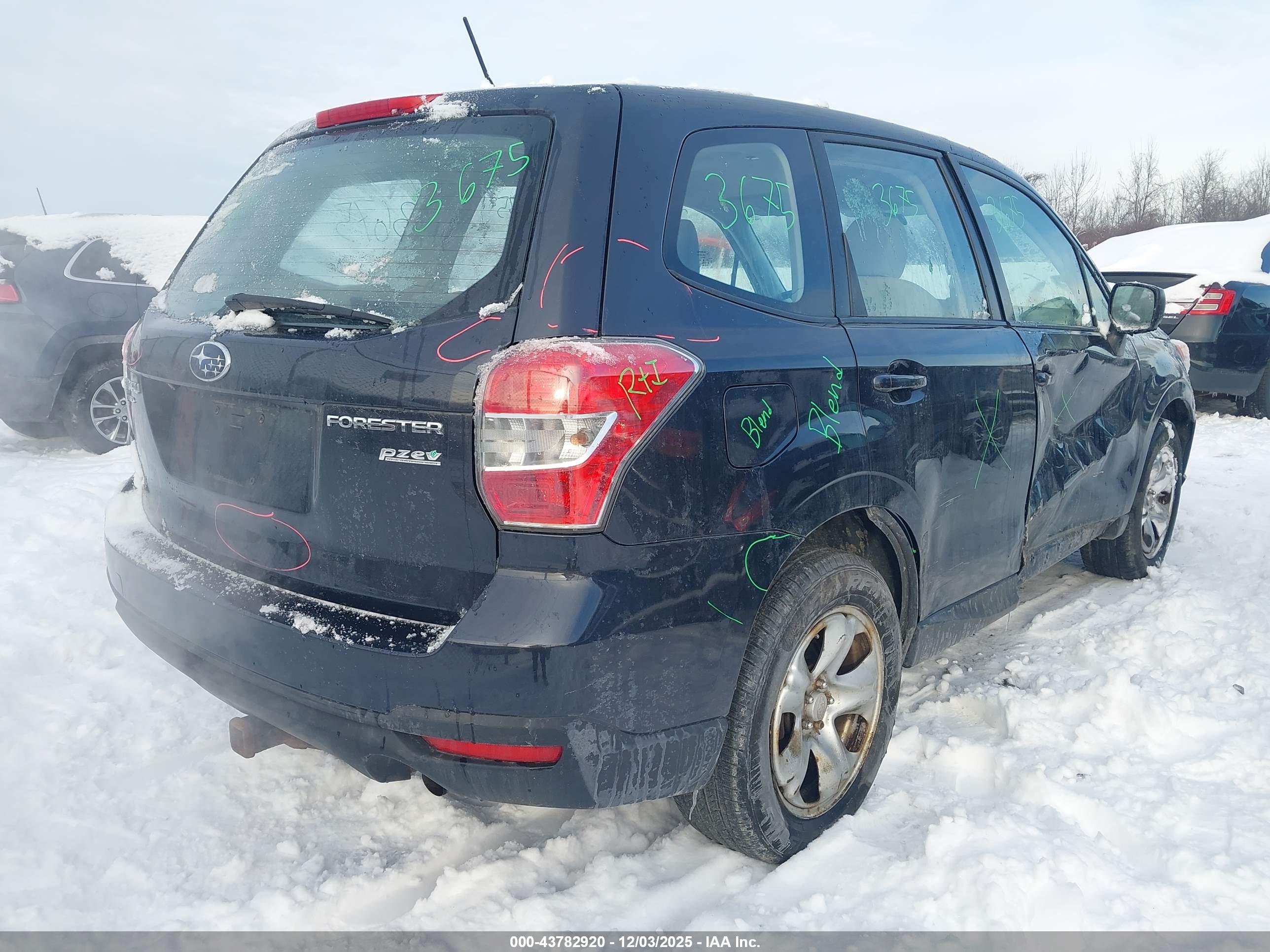 SUBARU FORESTER image 4