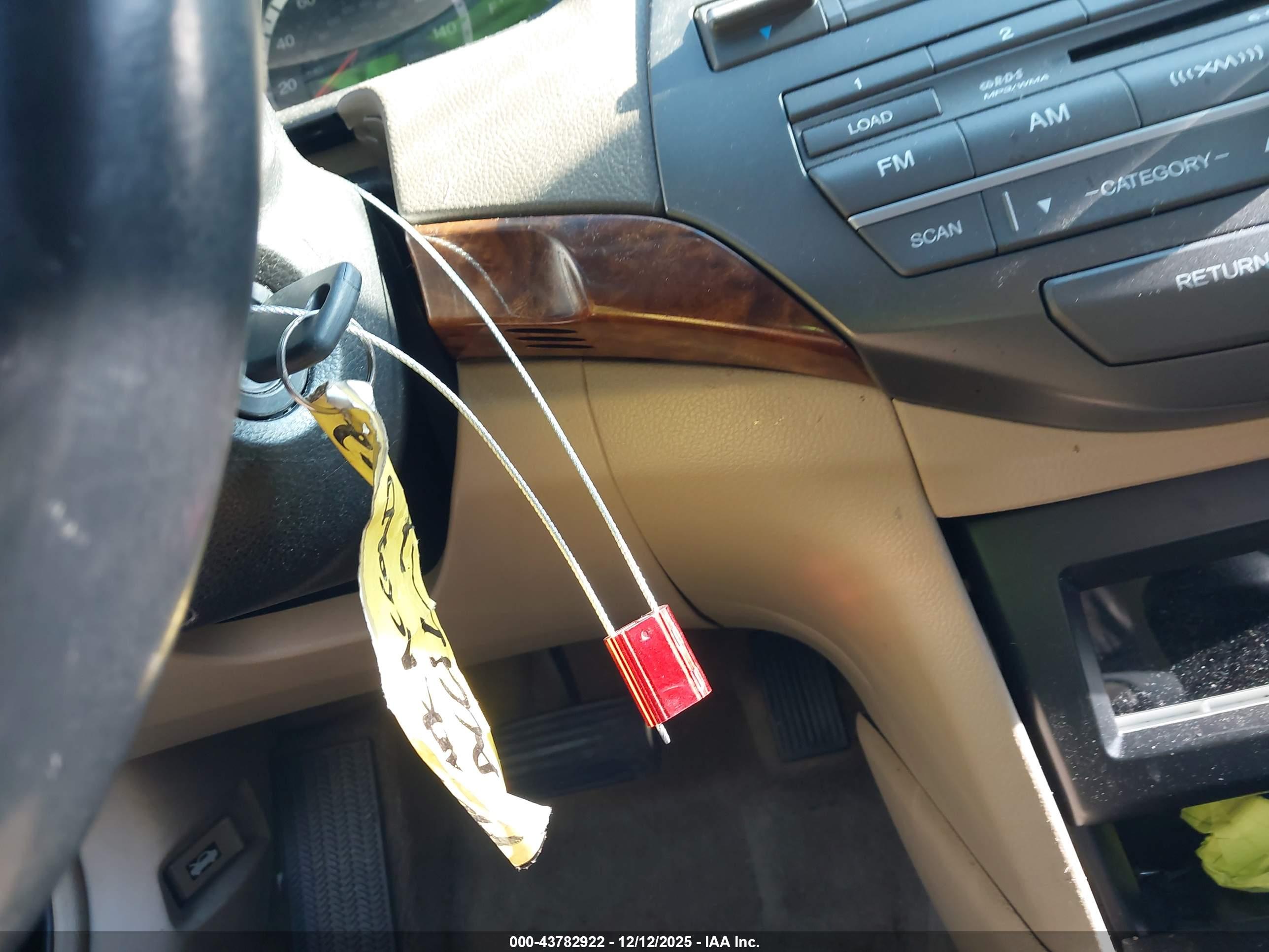 HONDA ACCORD image 11