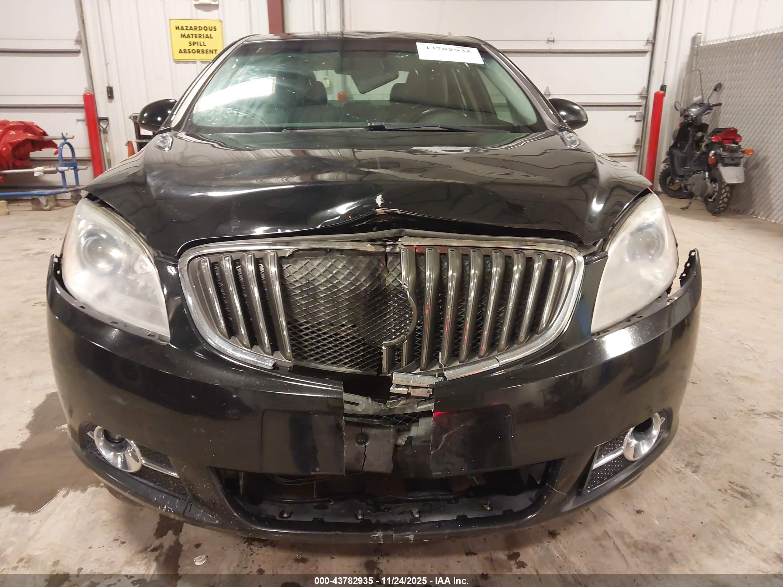 BUICK VERANO image 6