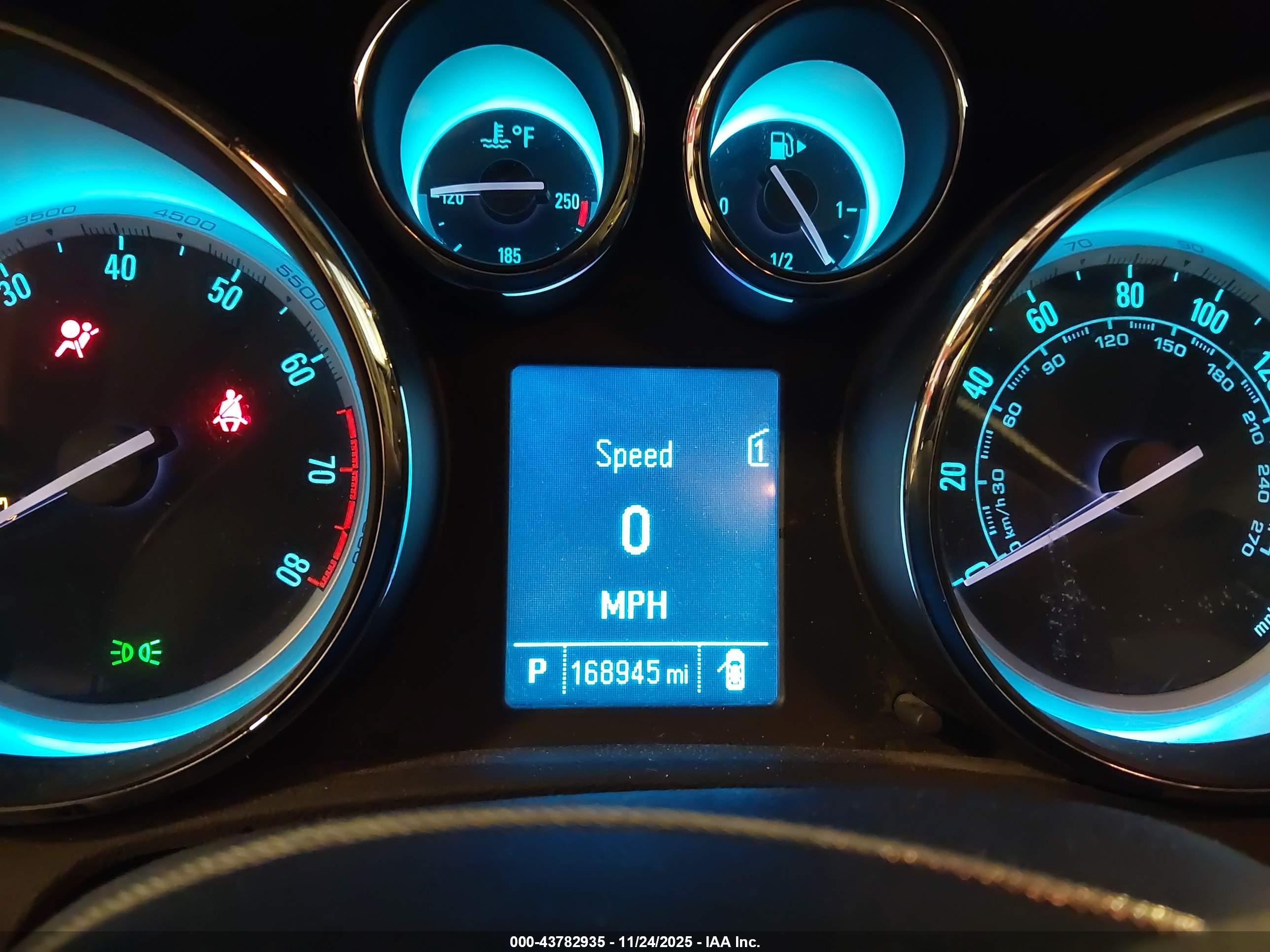 BUICK VERANO image 7