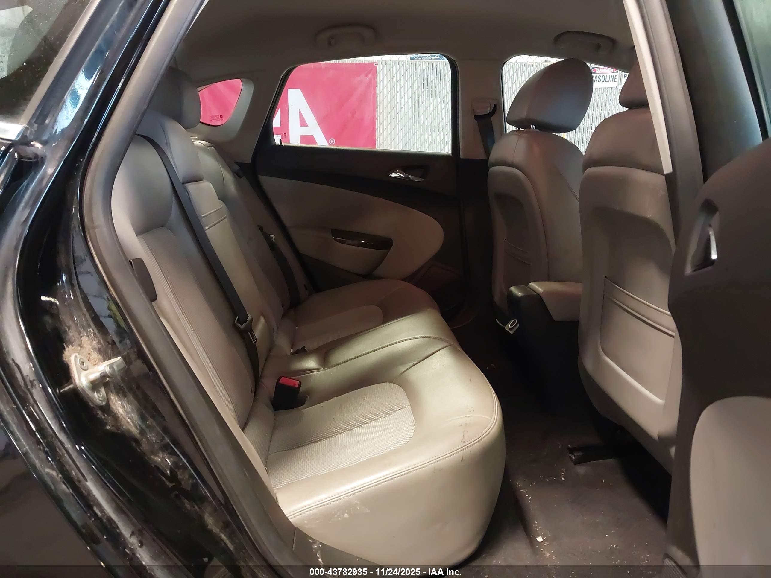 BUICK VERANO image 8