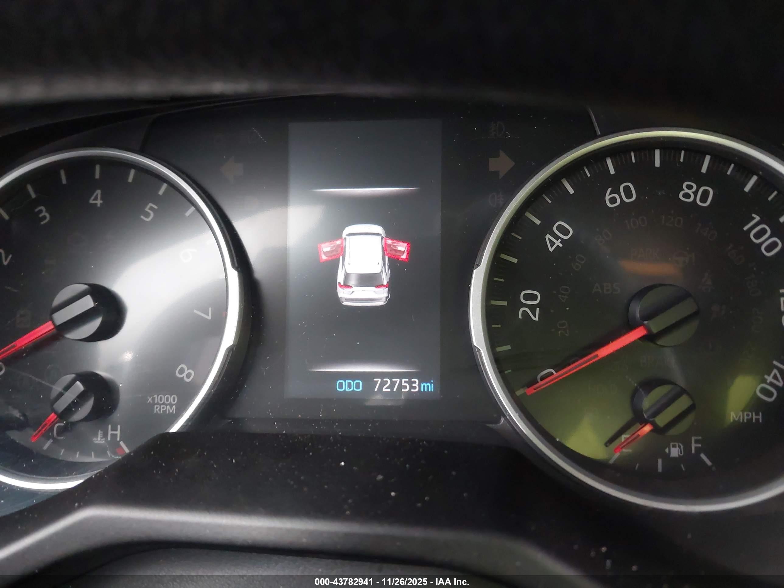 TOYOTA RAV4 image 7