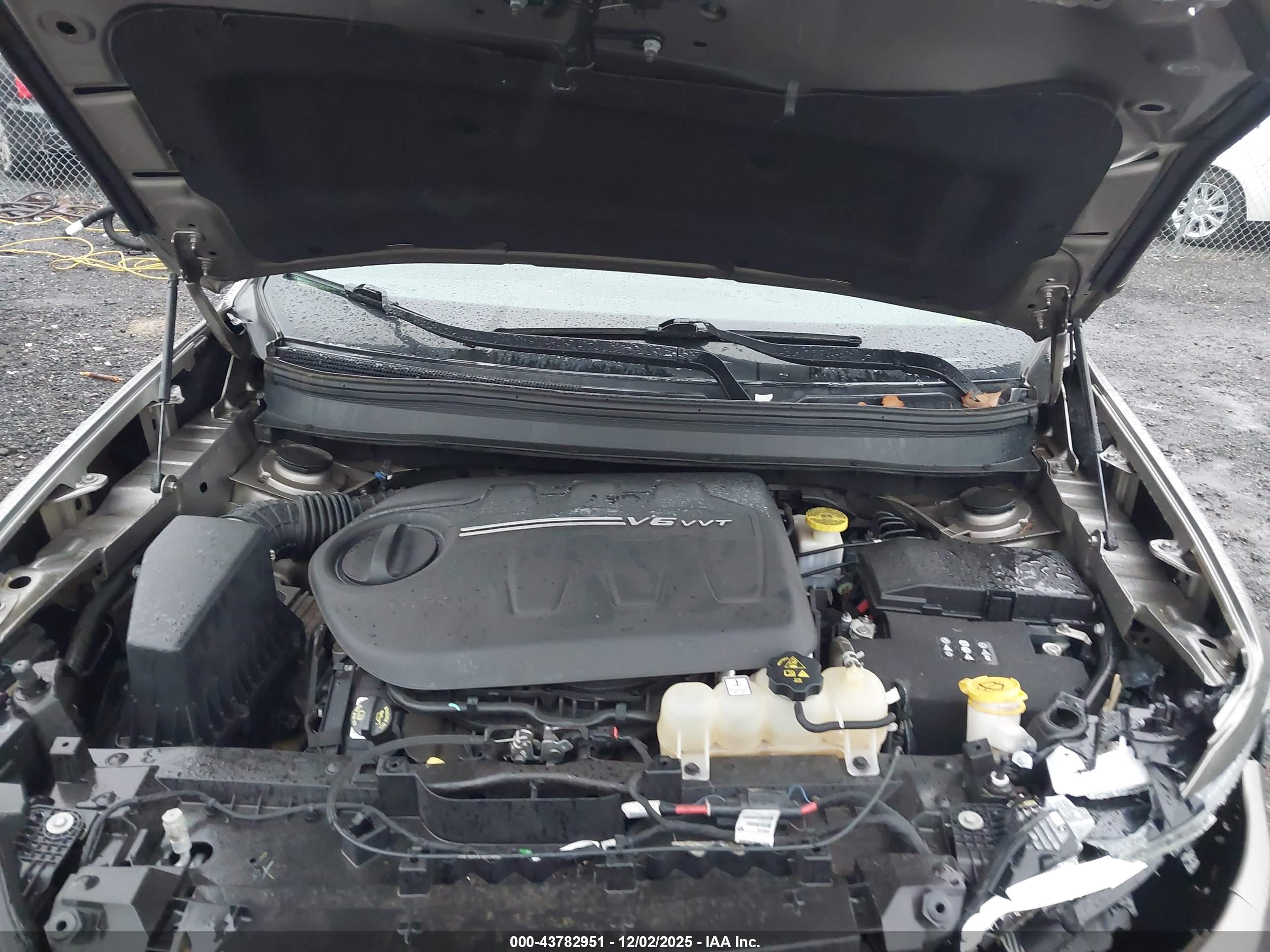 JEEP CHEROKEE image 10