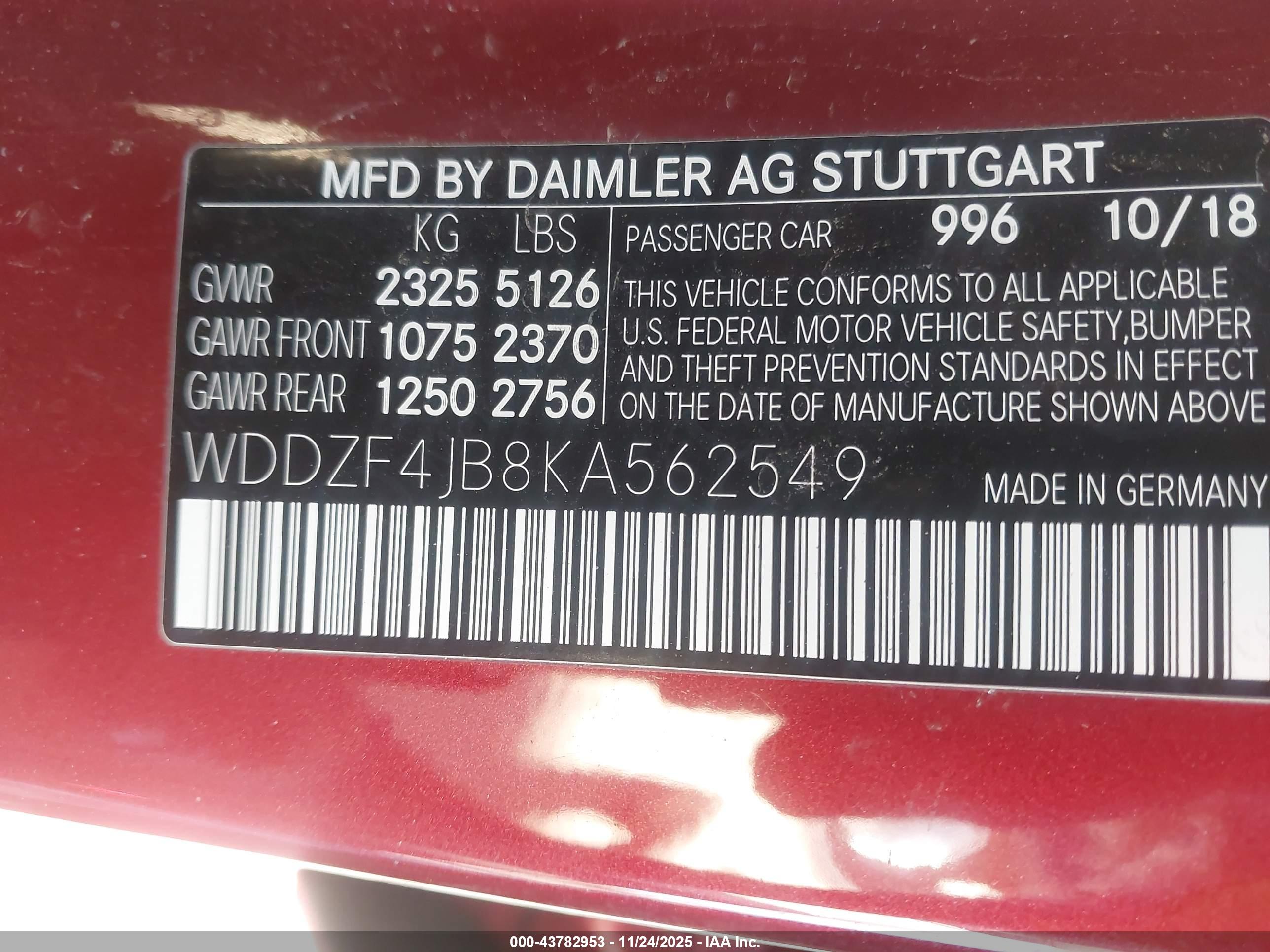 MERCEDES-BENZ E image 9