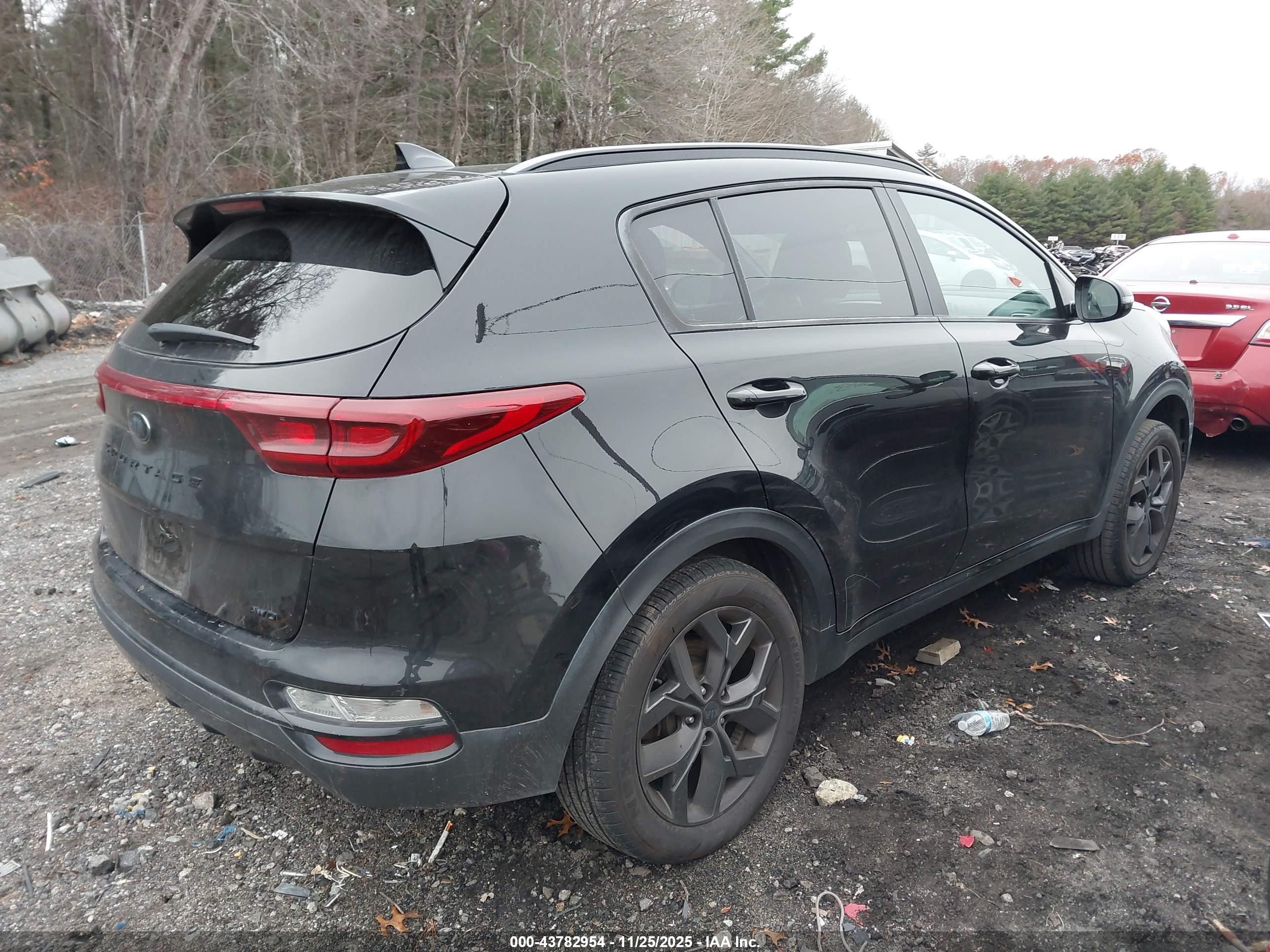 KIA SPORTAGE image 4