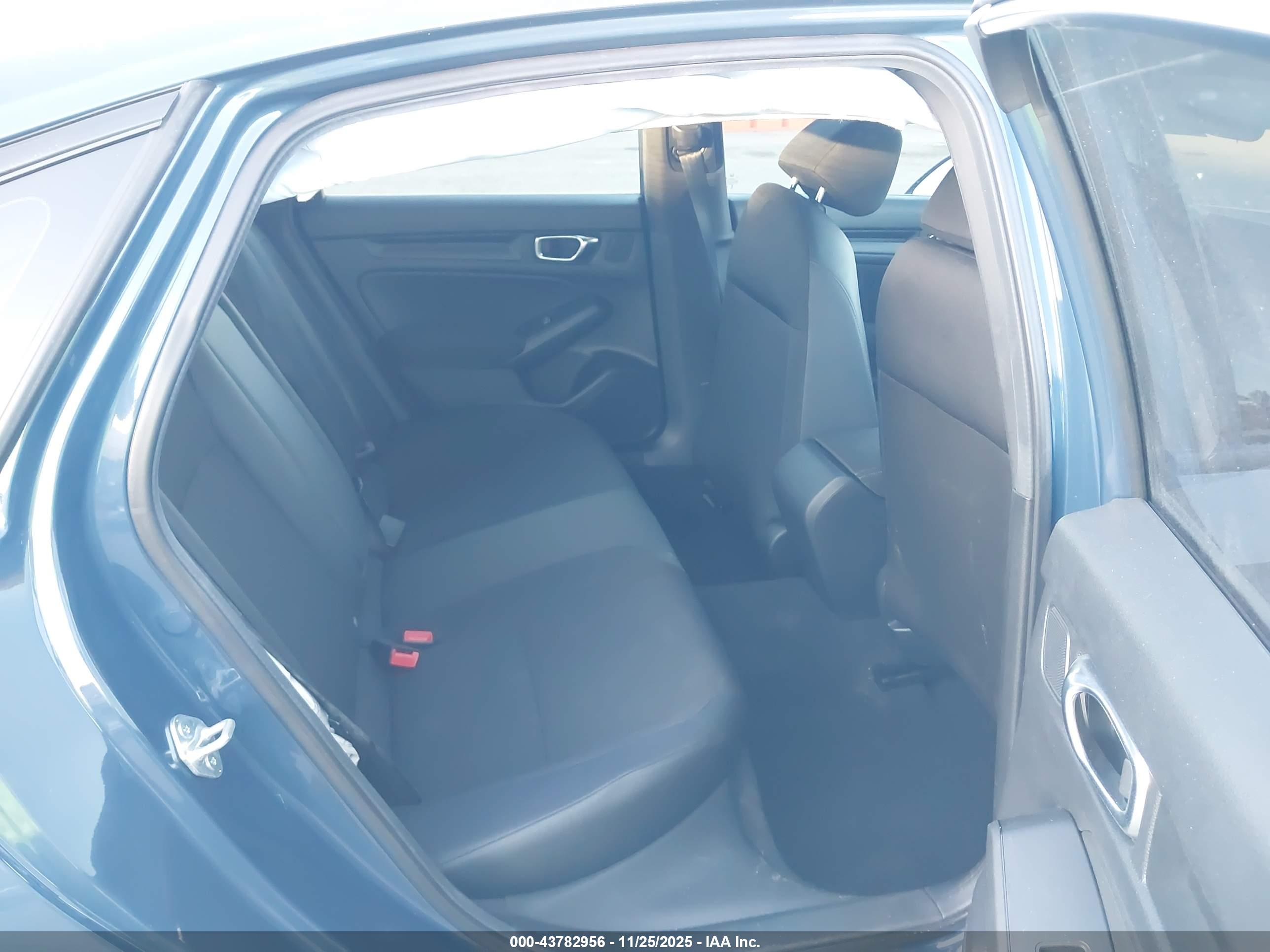 HONDA CIVIC image 8