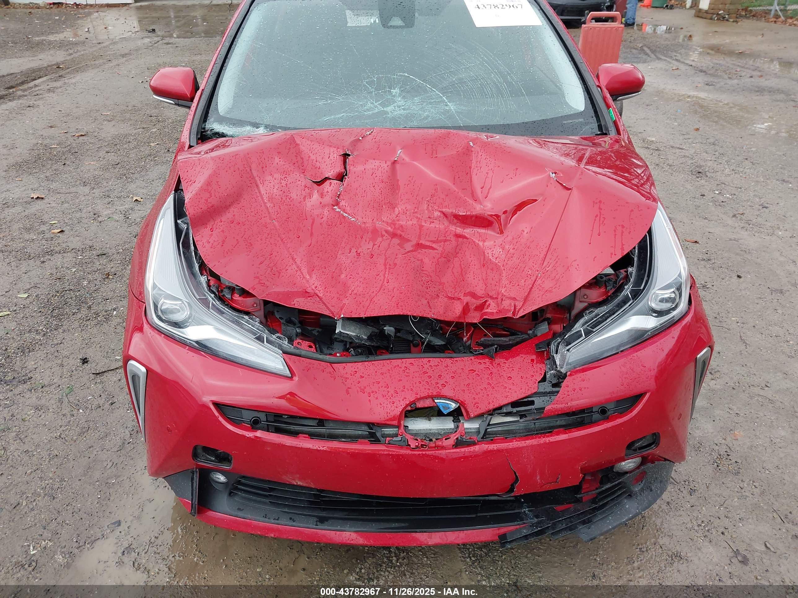 TOYOTA PRIUS image 6