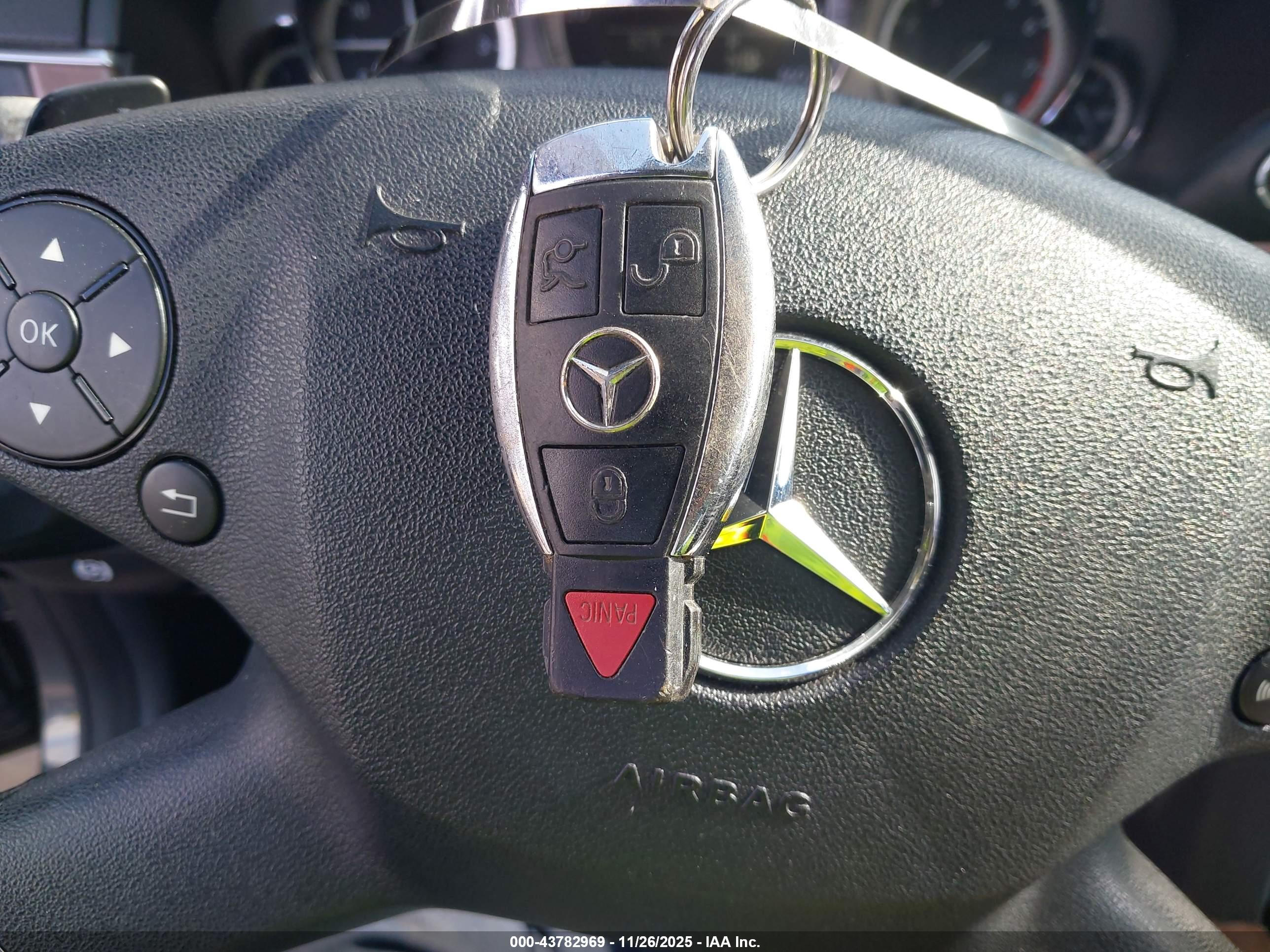 MERCEDES-BENZ E image 11