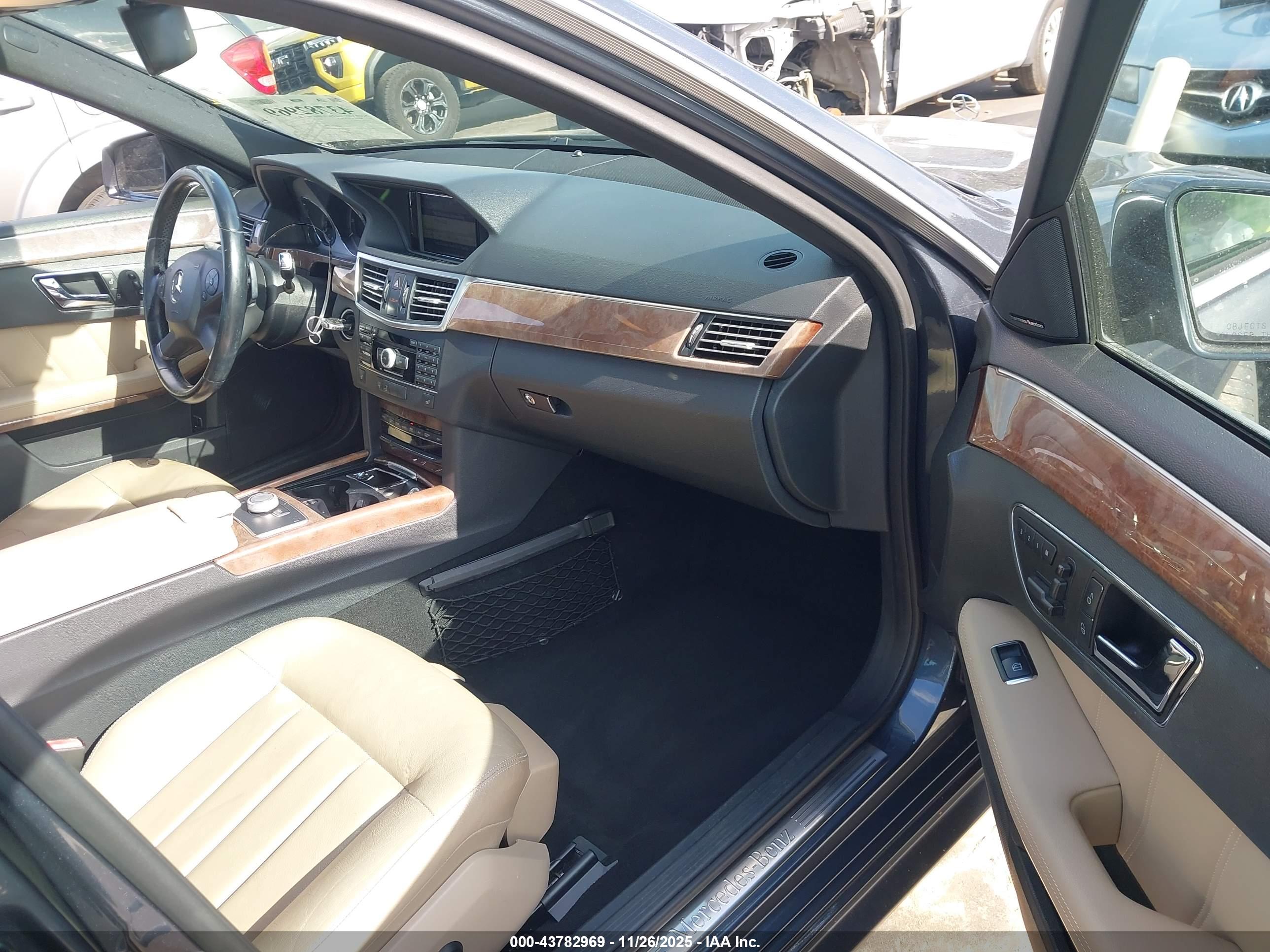MERCEDES-BENZ E image 5