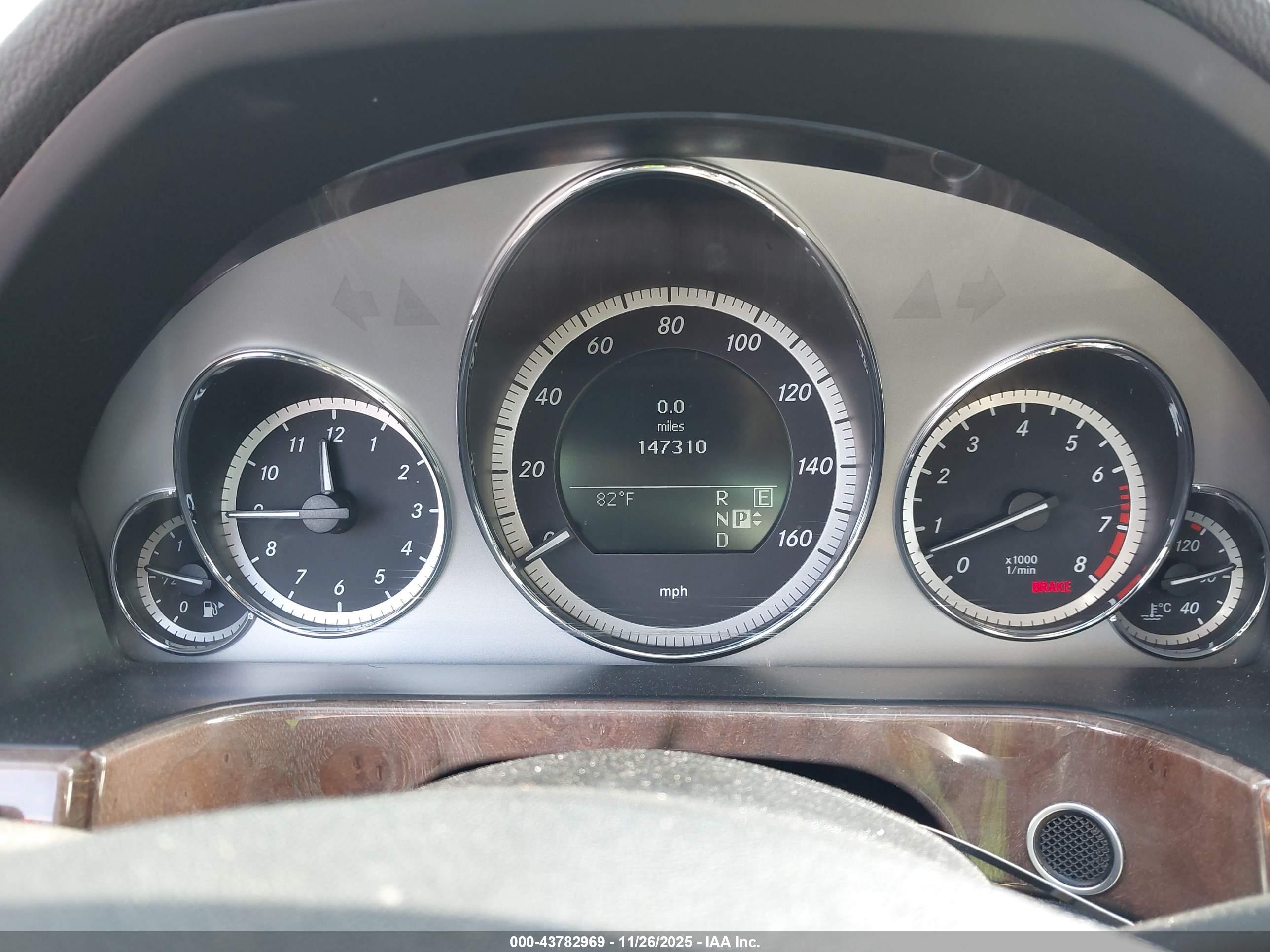 MERCEDES-BENZ E image 7