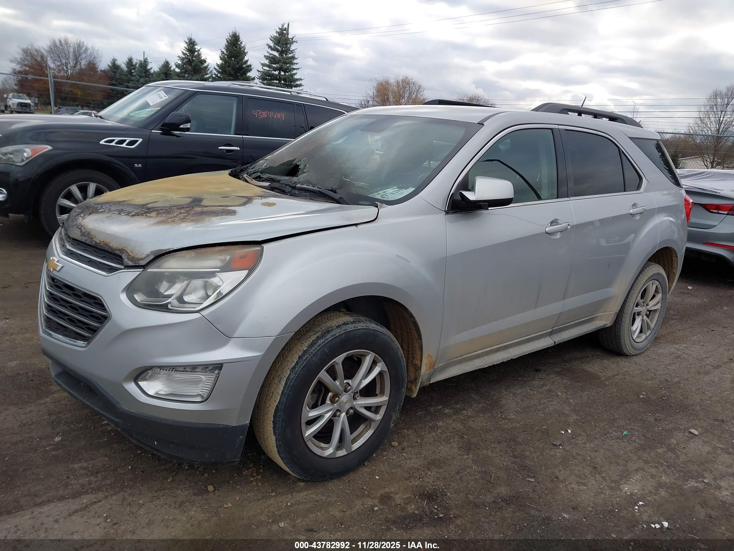 CHEVROLET EQUINOX image 2
