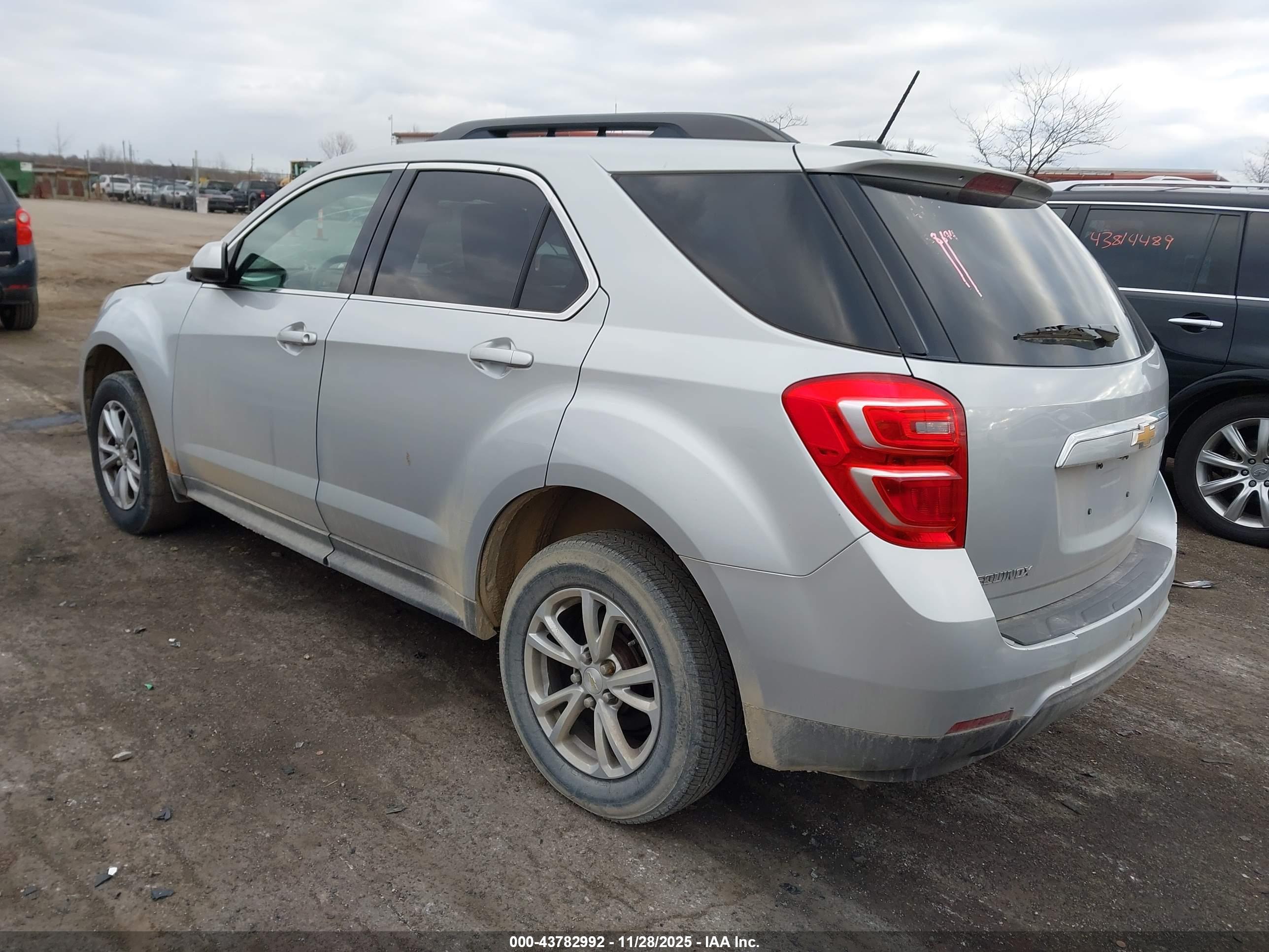 CHEVROLET EQUINOX image 3