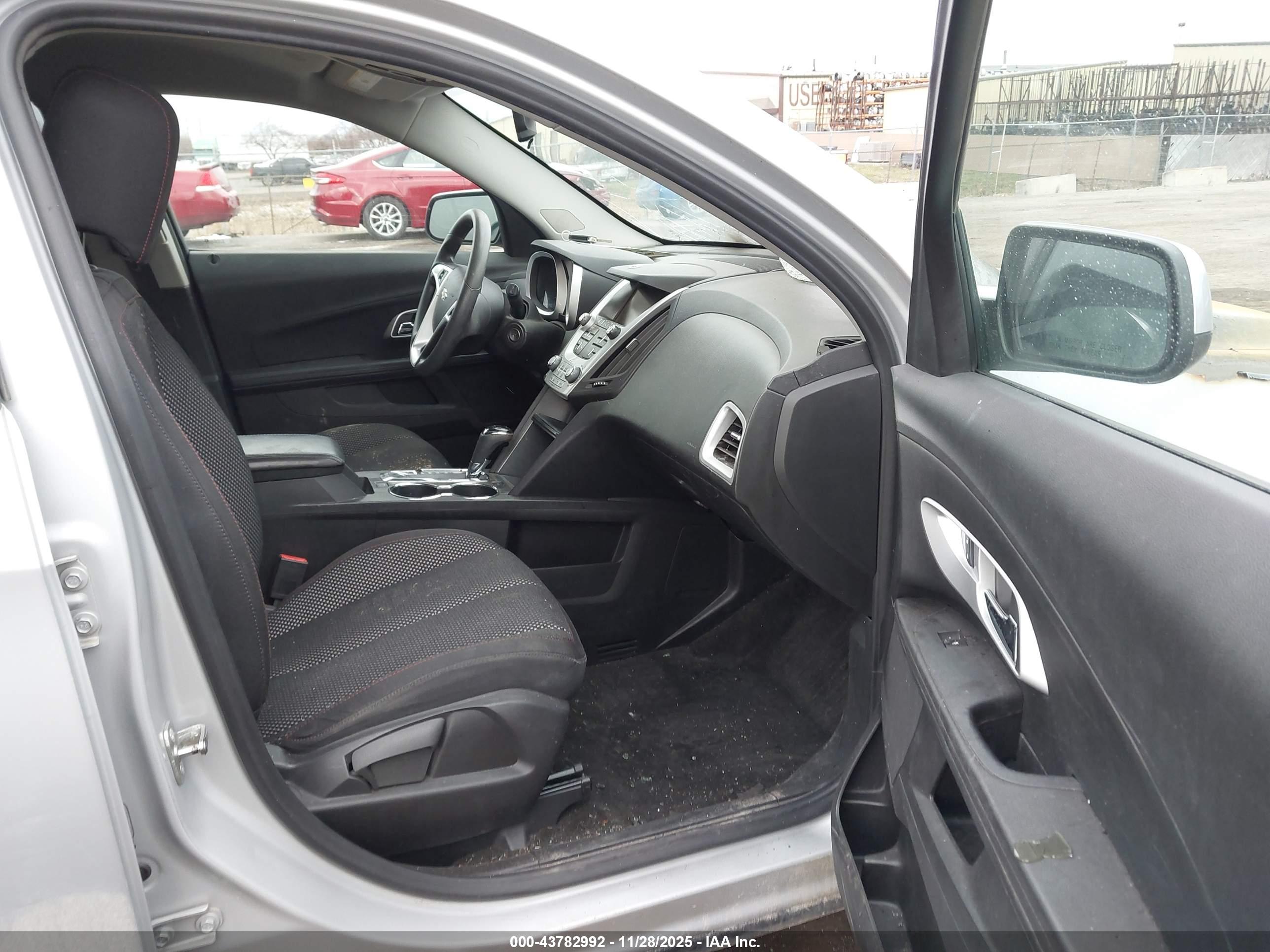 CHEVROLET EQUINOX image 5