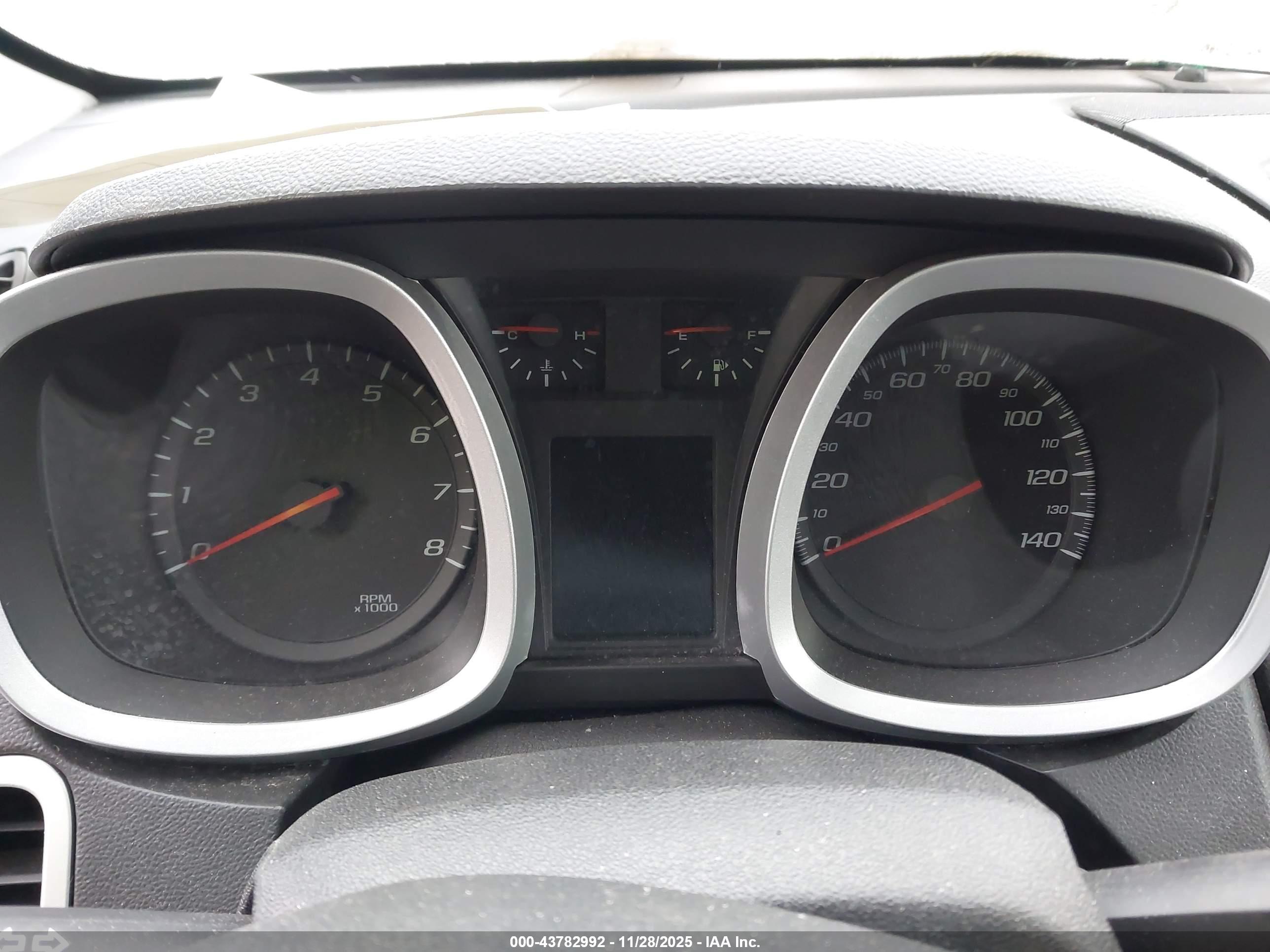 CHEVROLET EQUINOX image 7