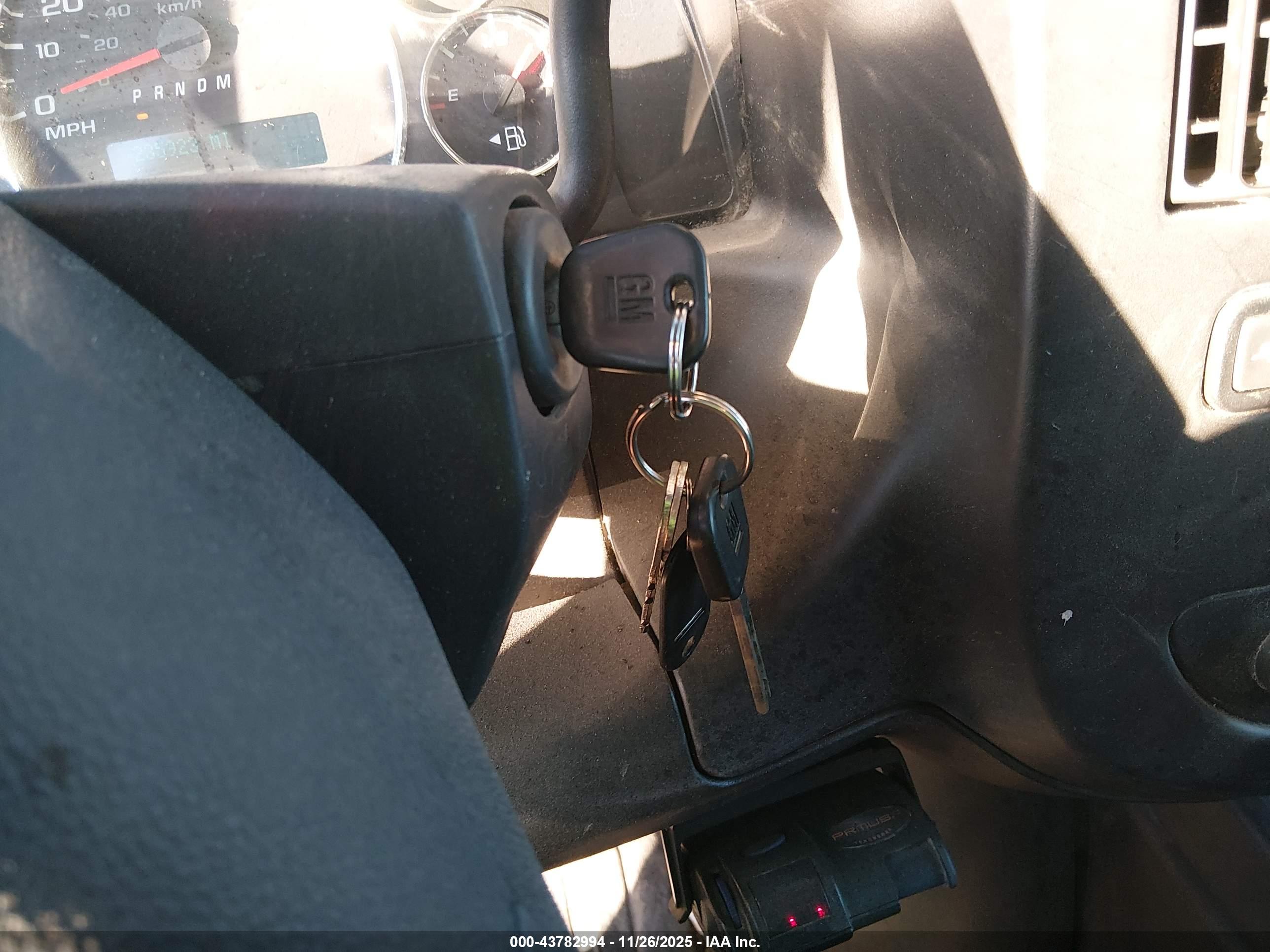 GMC SAVANA image 11