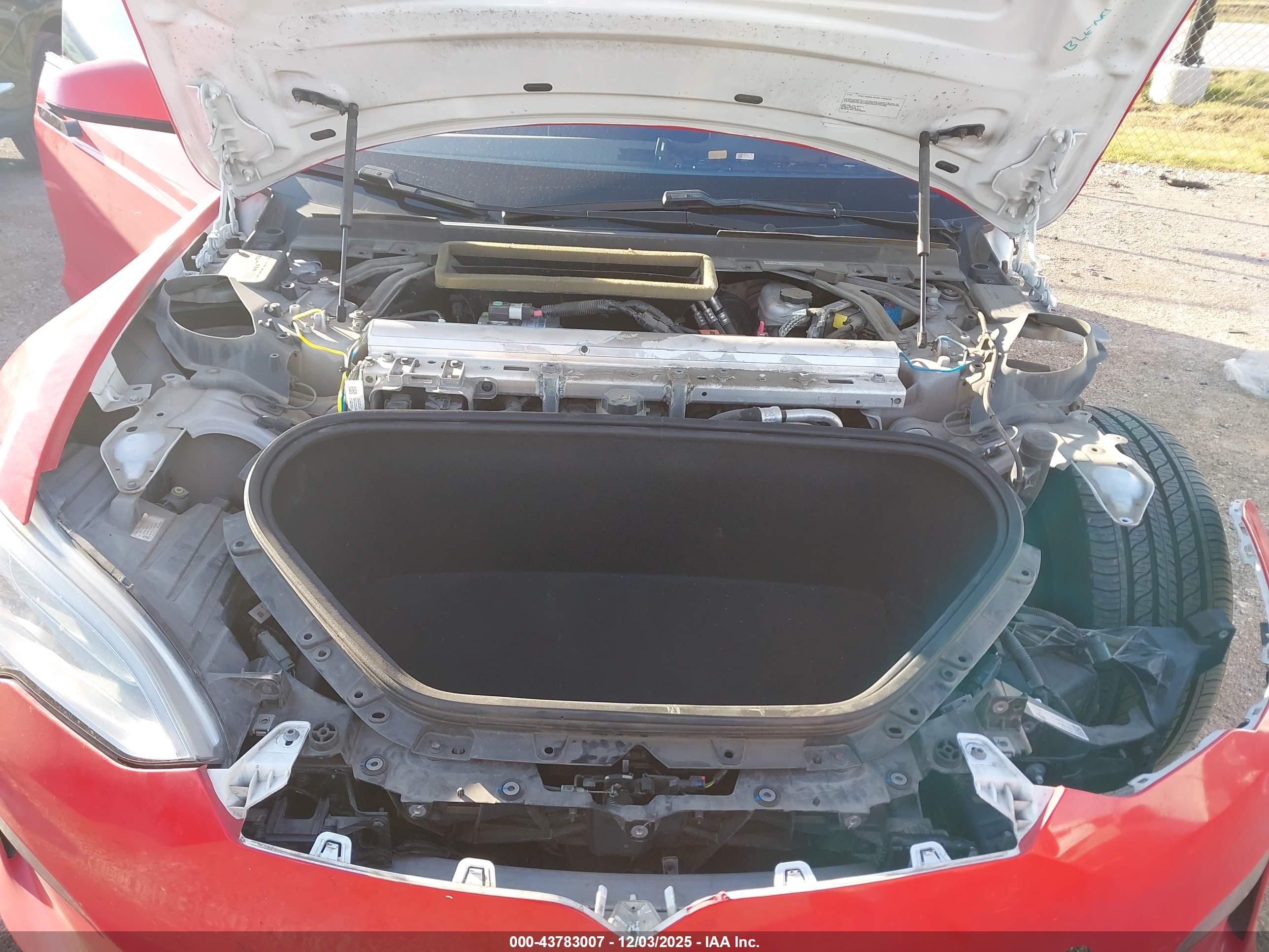 TESLA MODEL image 10