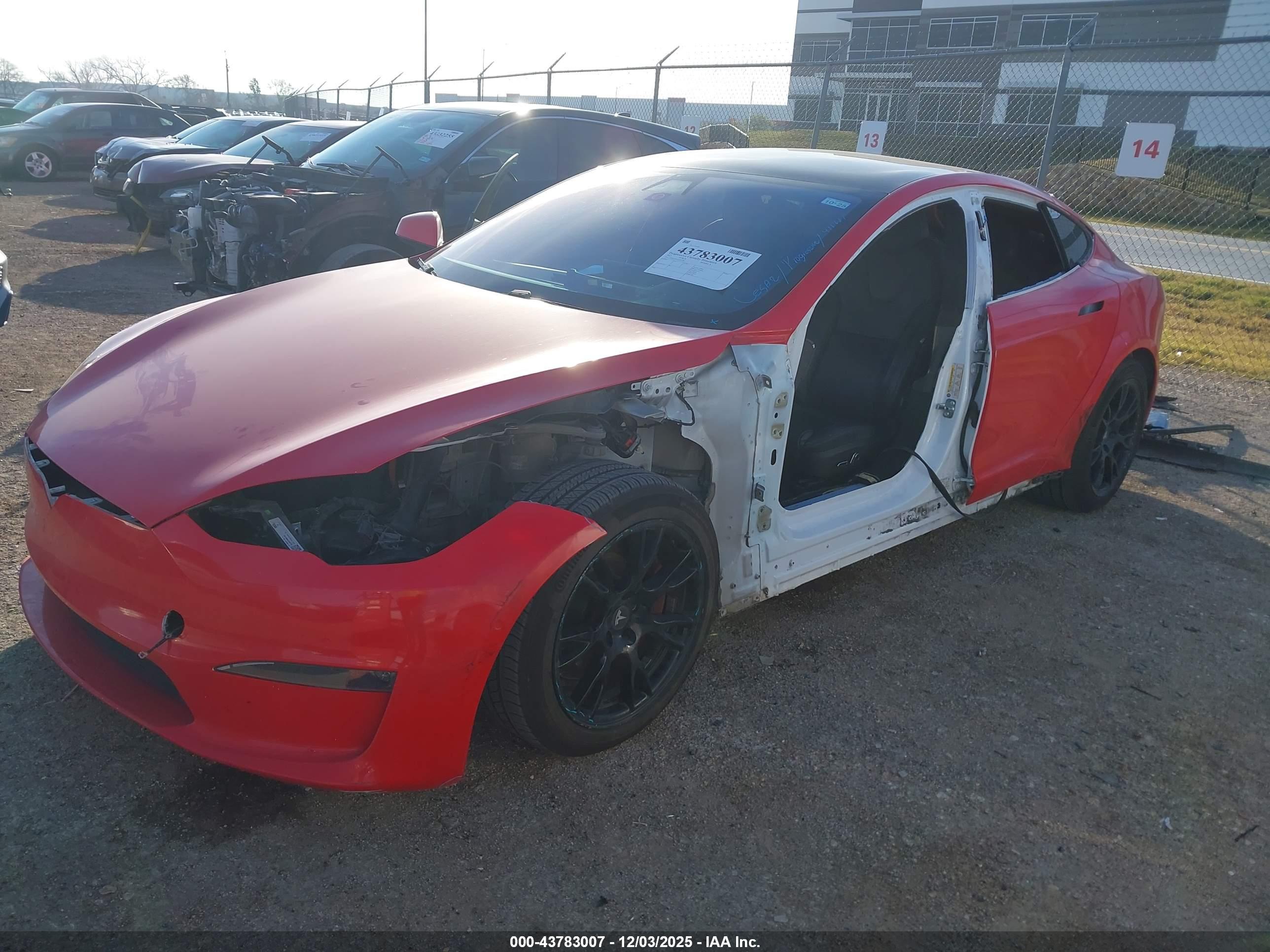 TESLA MODEL image 2