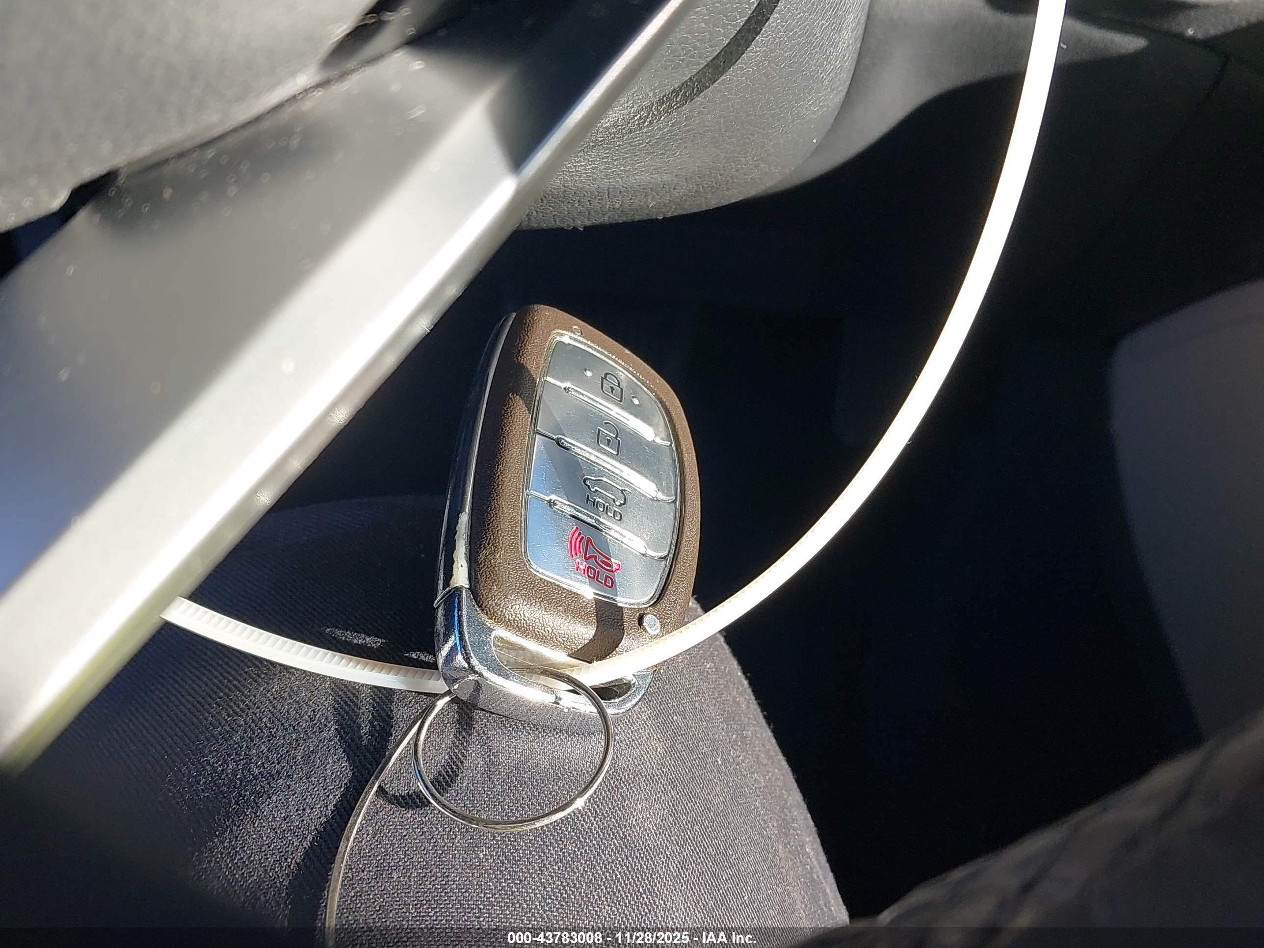 HYUNDAI IONIQ image 11