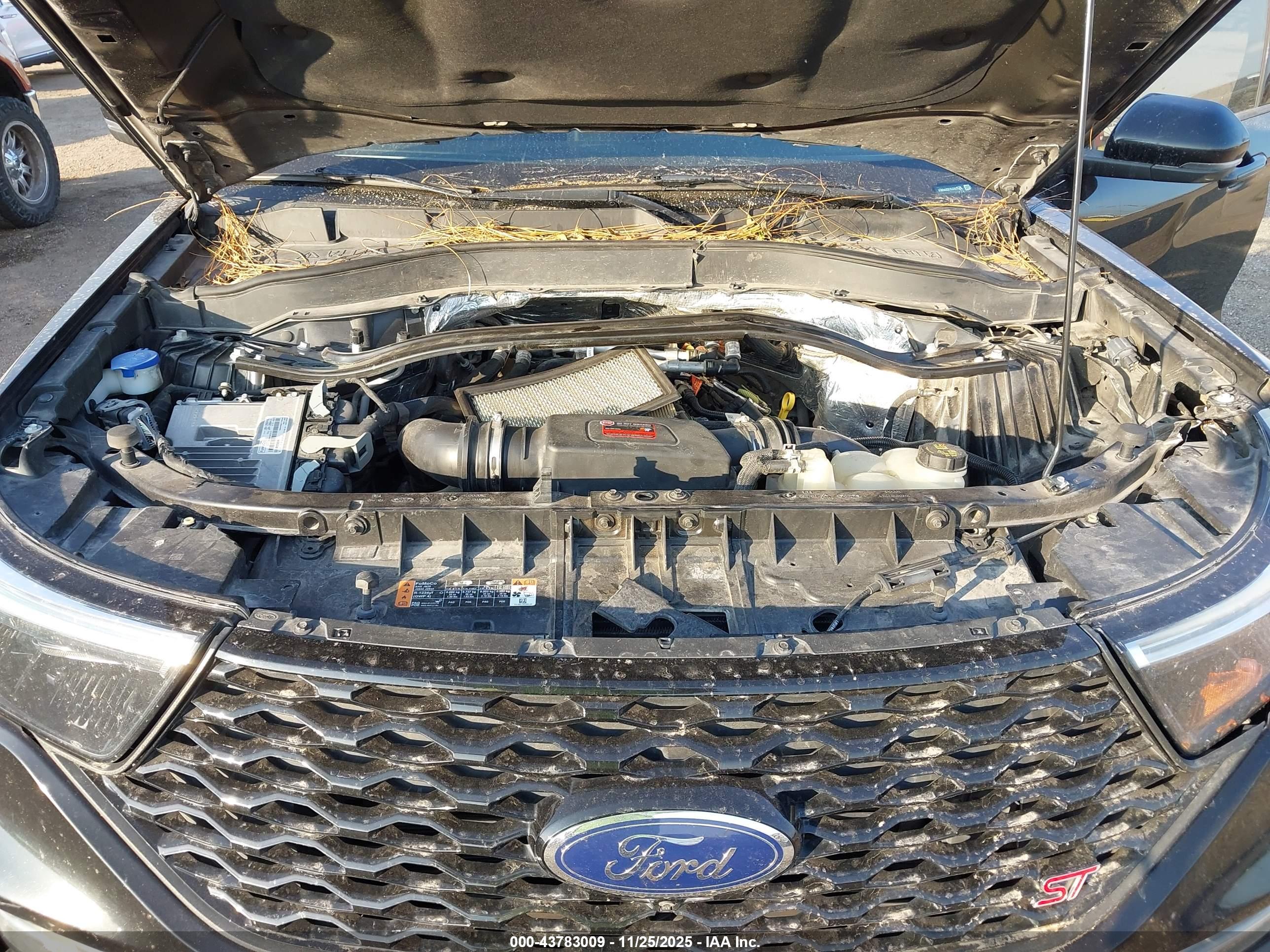 FORD EXPLORER image 10