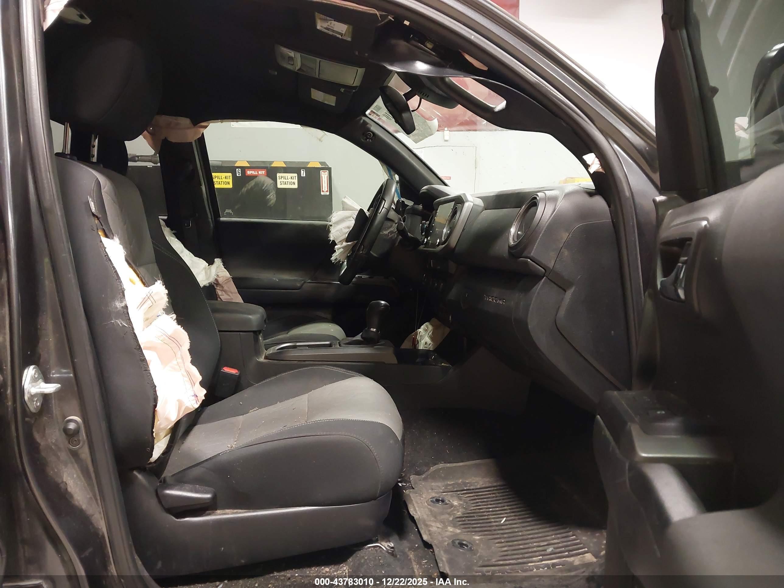 TOYOTA TACOMA image 5