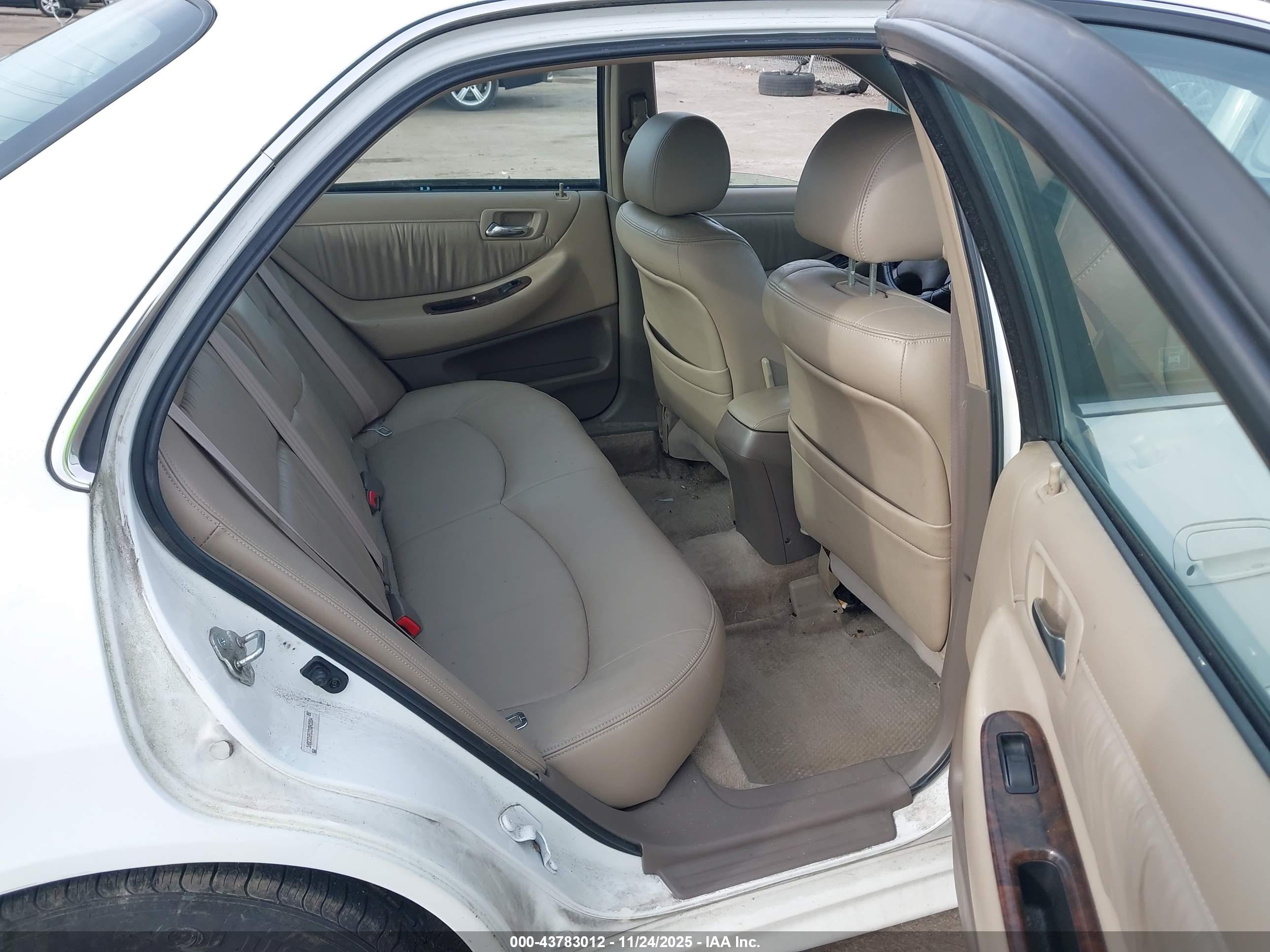 HONDA ACCORD image 8