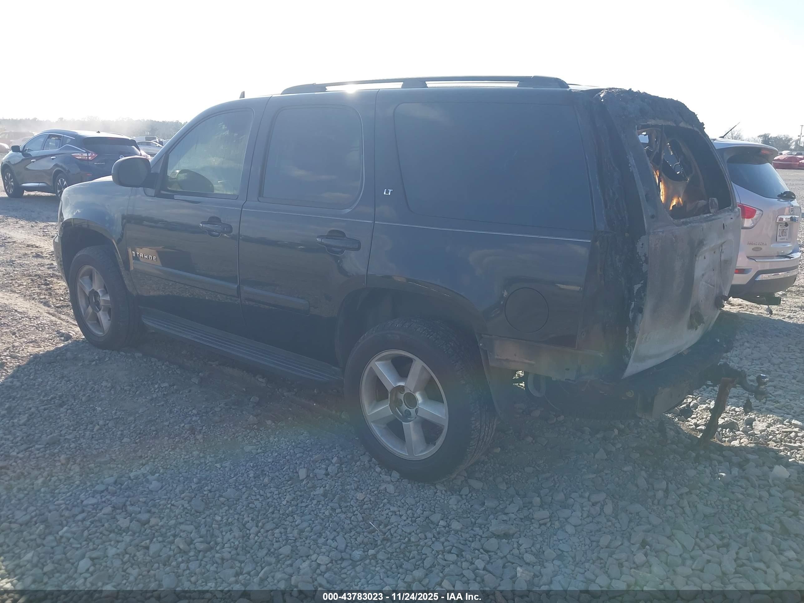 CHEVROLET TAHOE image 3