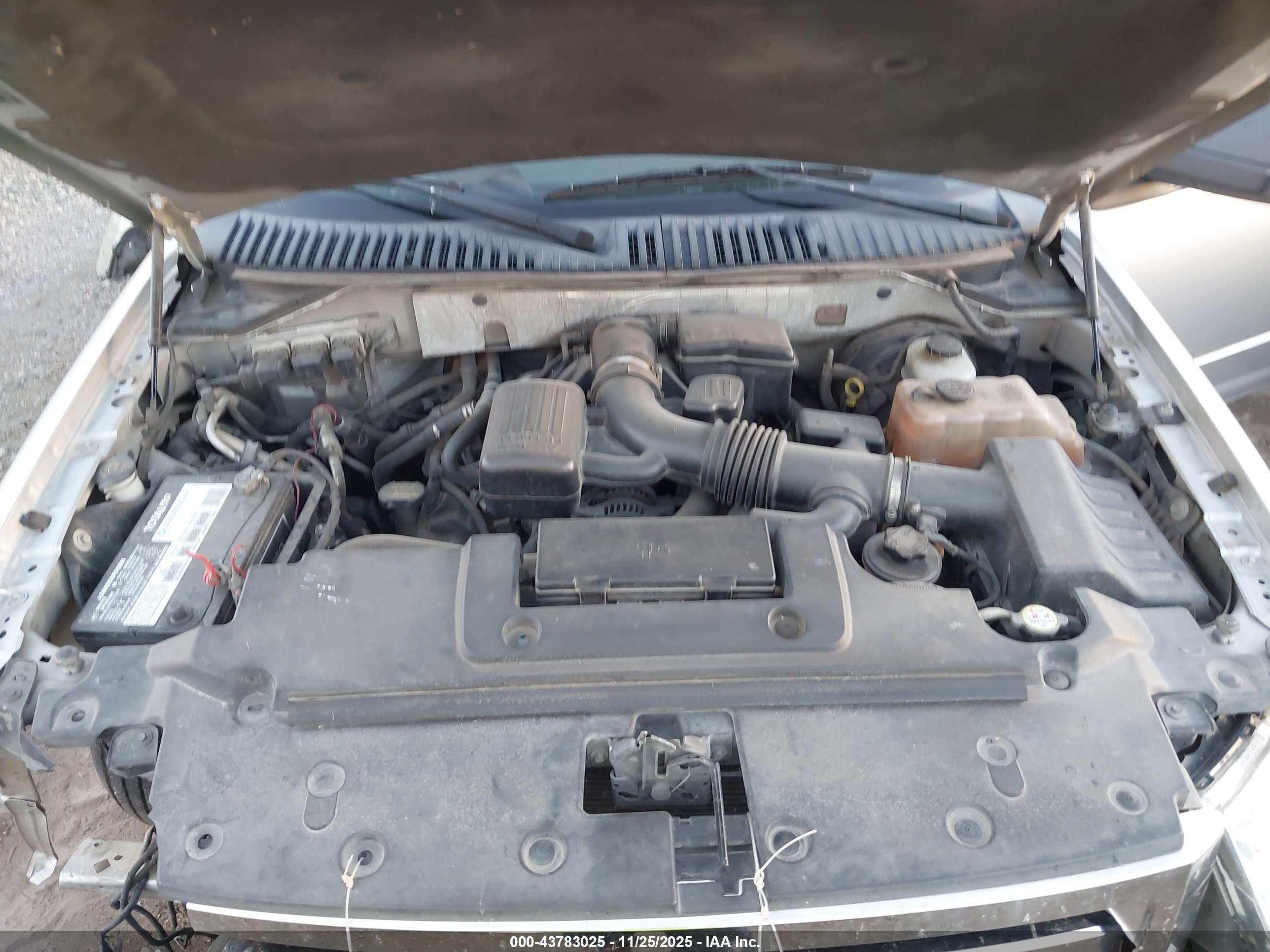 FORD EXPEDITION image 10