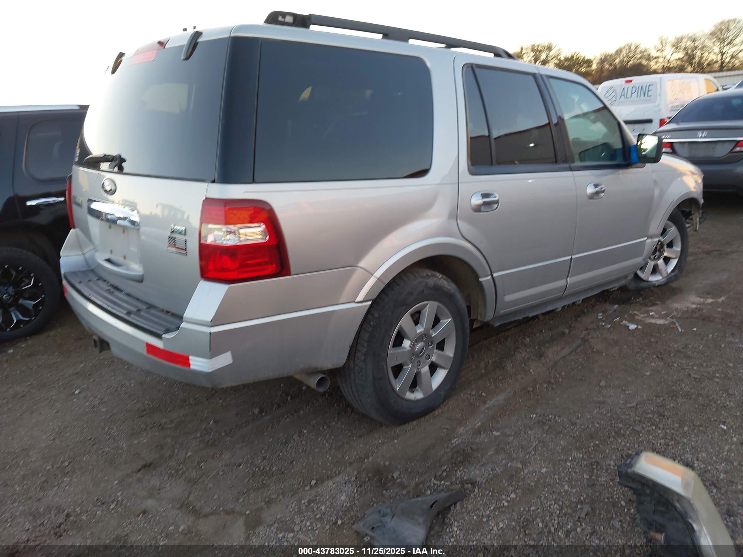 FORD EXPEDITION image 4