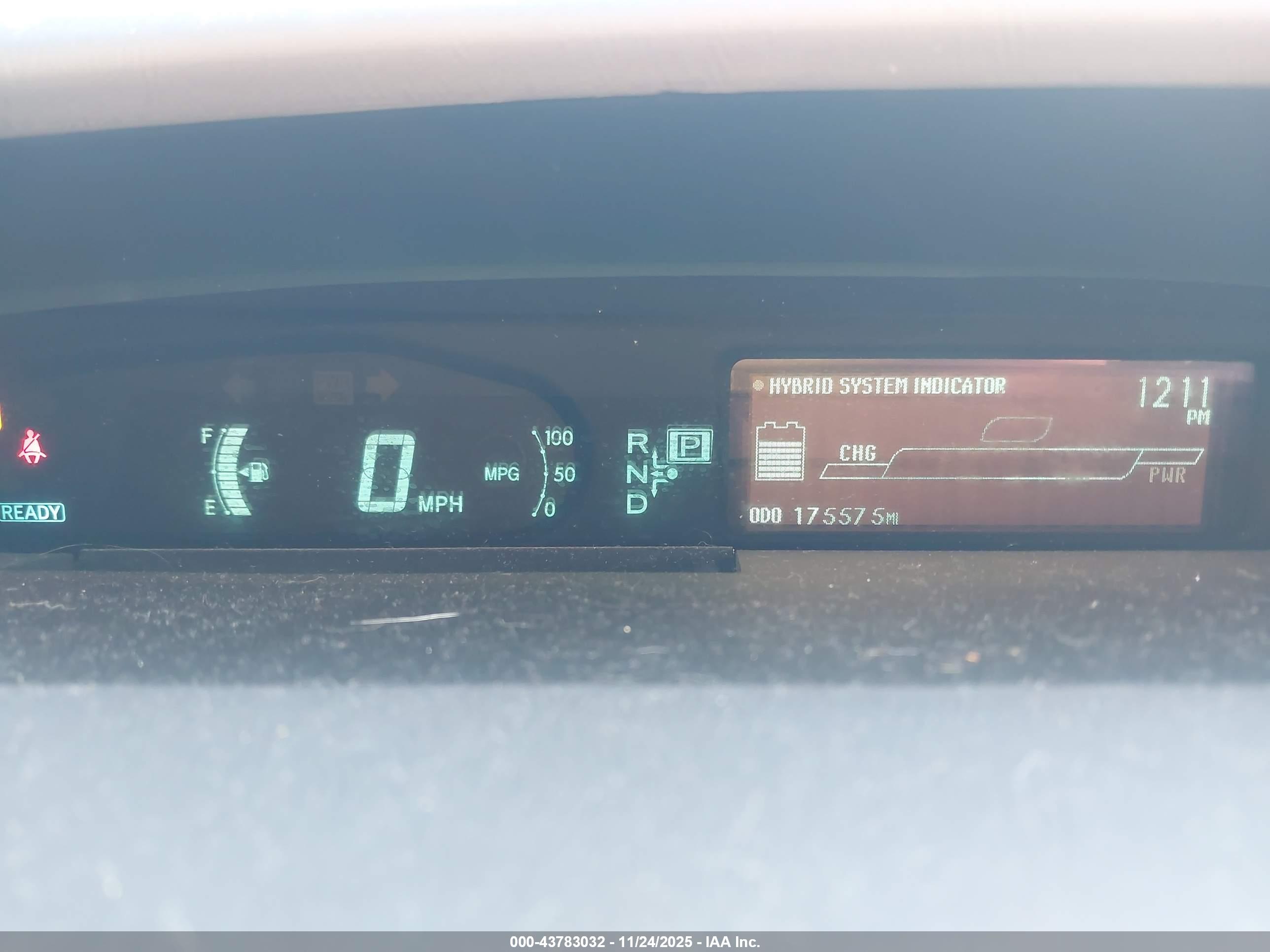 TOYOTA PRIUS image 7
