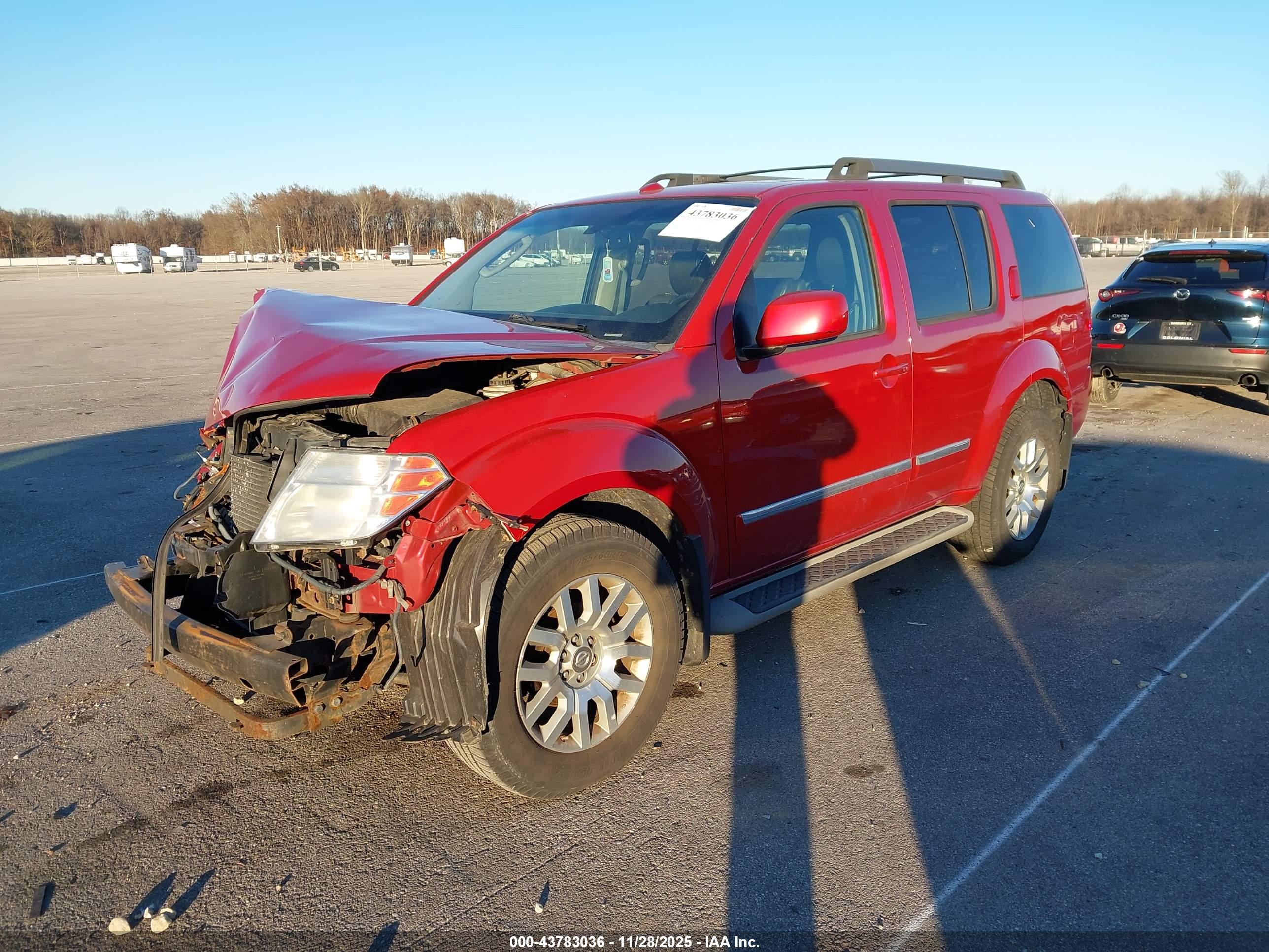 NISSAN PATHFINDER image 2