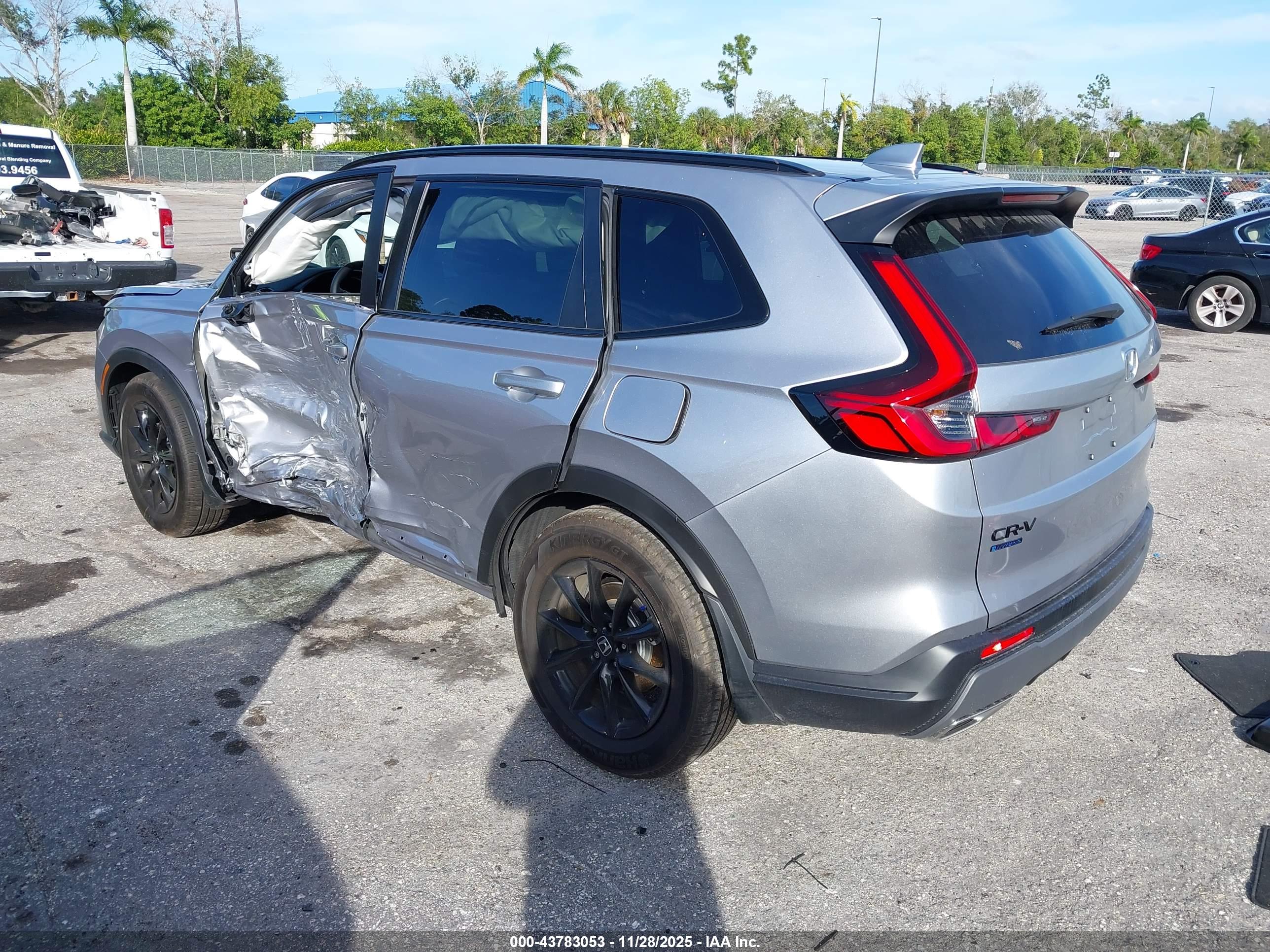 HONDA CR-V image 3