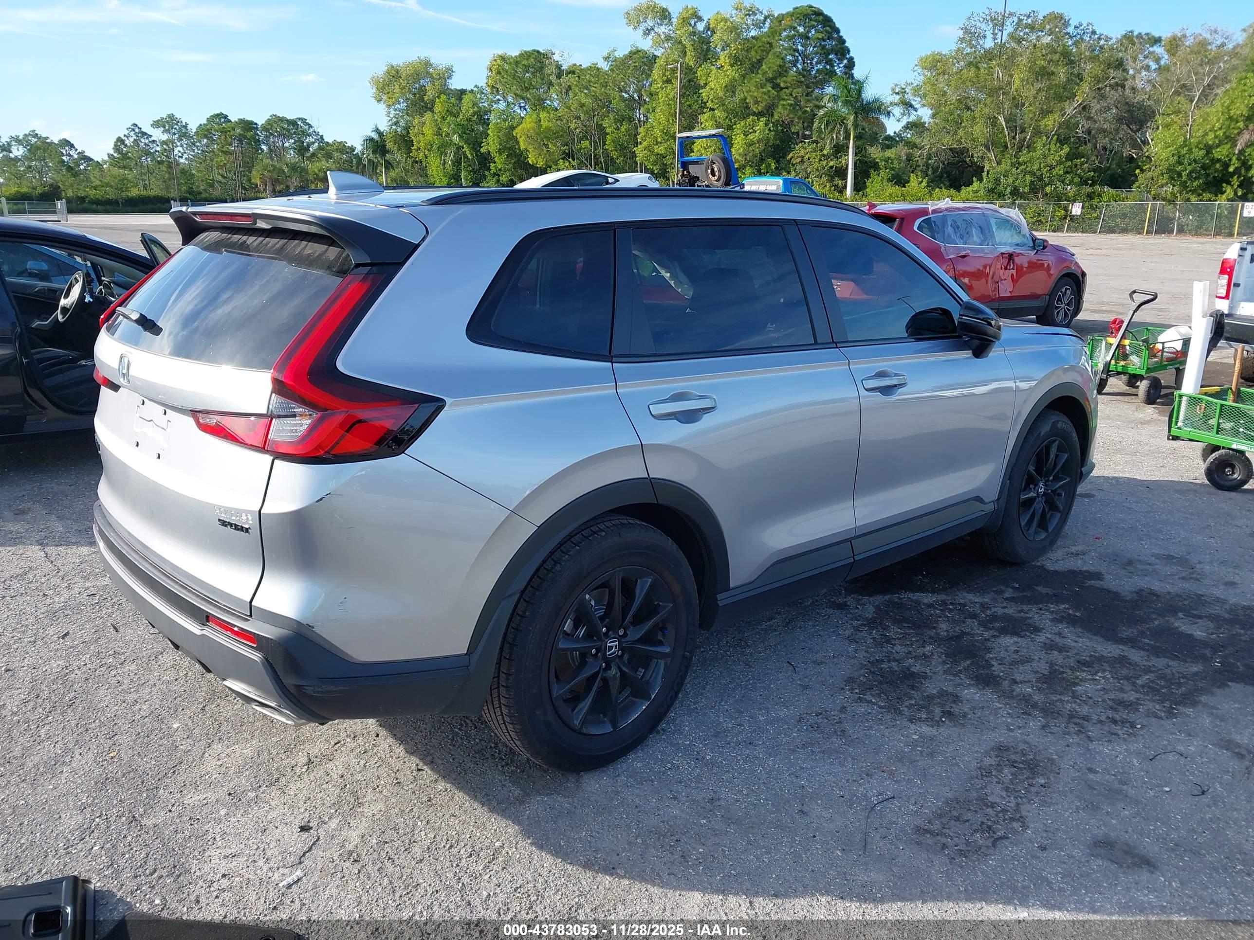 HONDA CR-V image 4