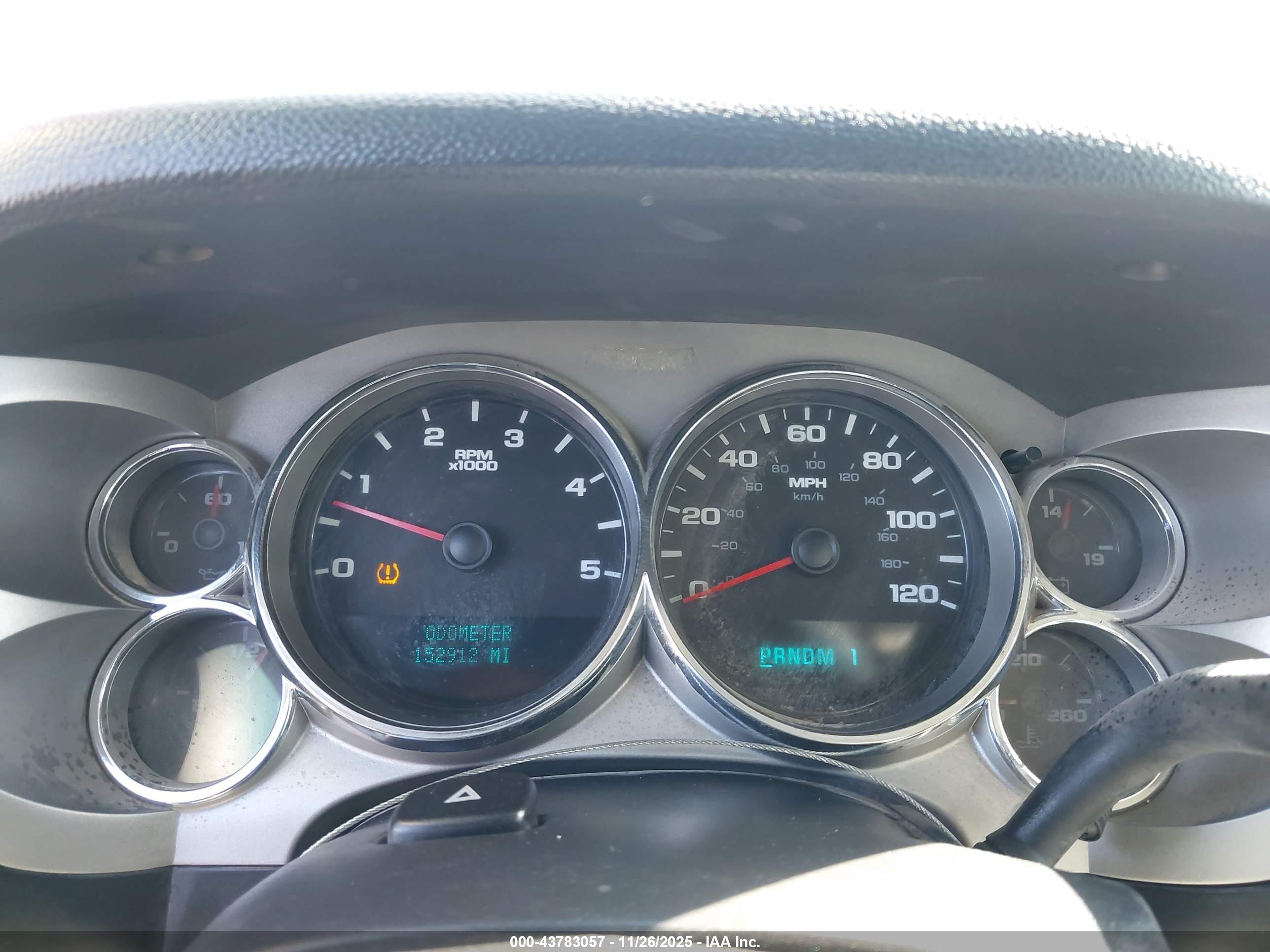 CHEVROLET SILVERADO image 7