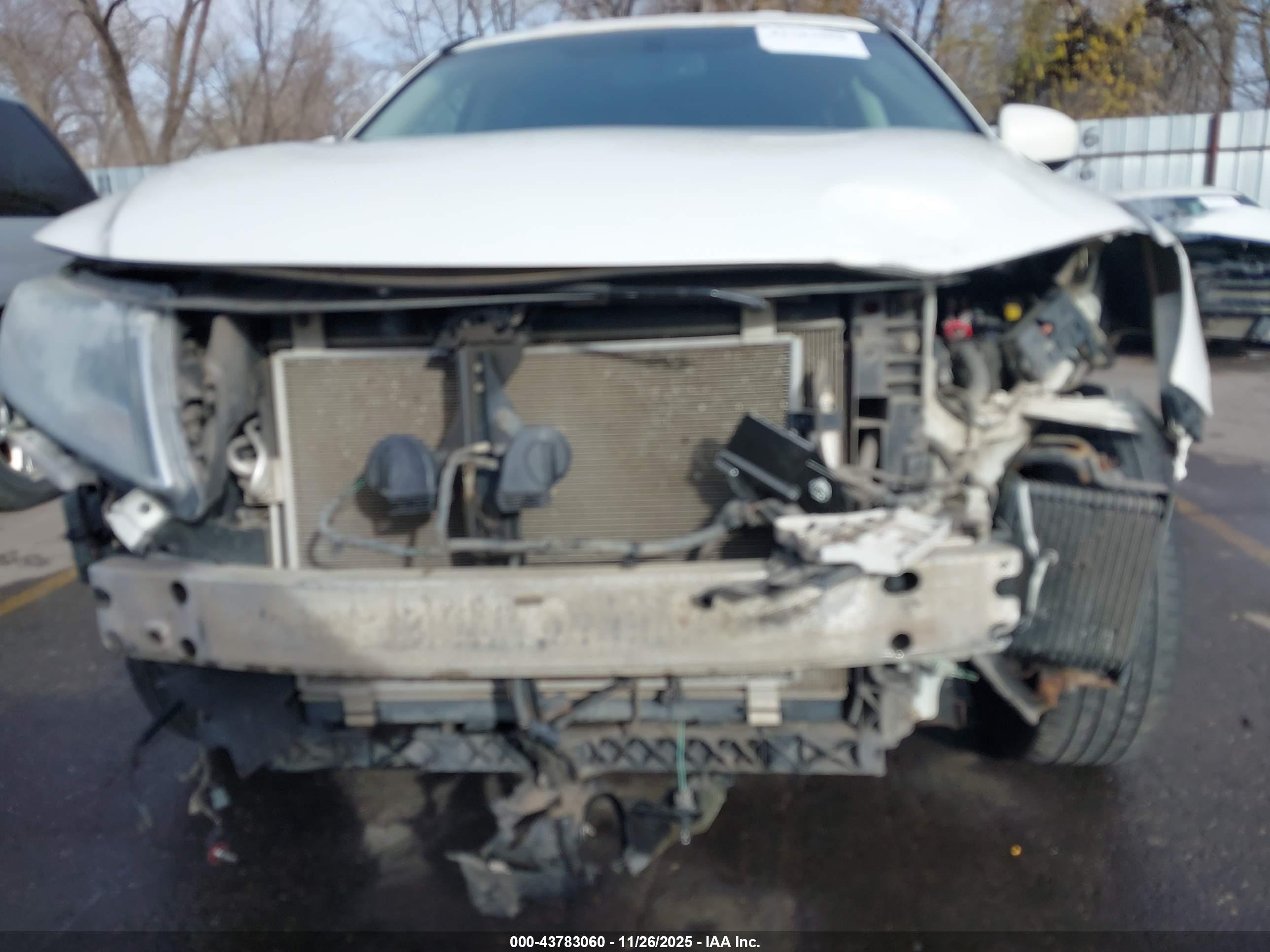 NISSAN PATHFINDER image 6