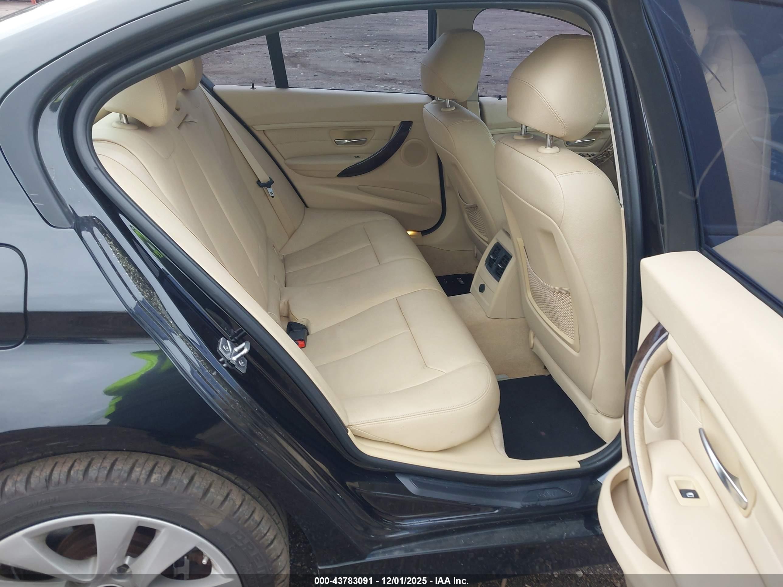 BMW 335I image 8