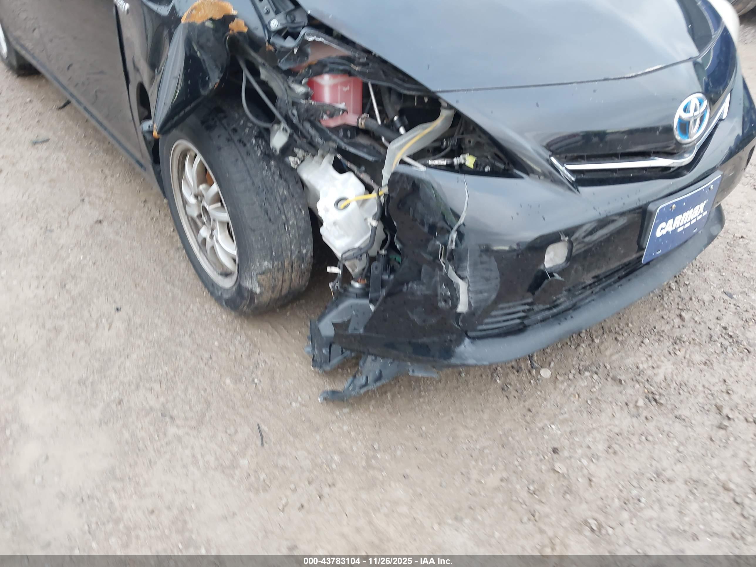 TOYOTA PRIUS image 6