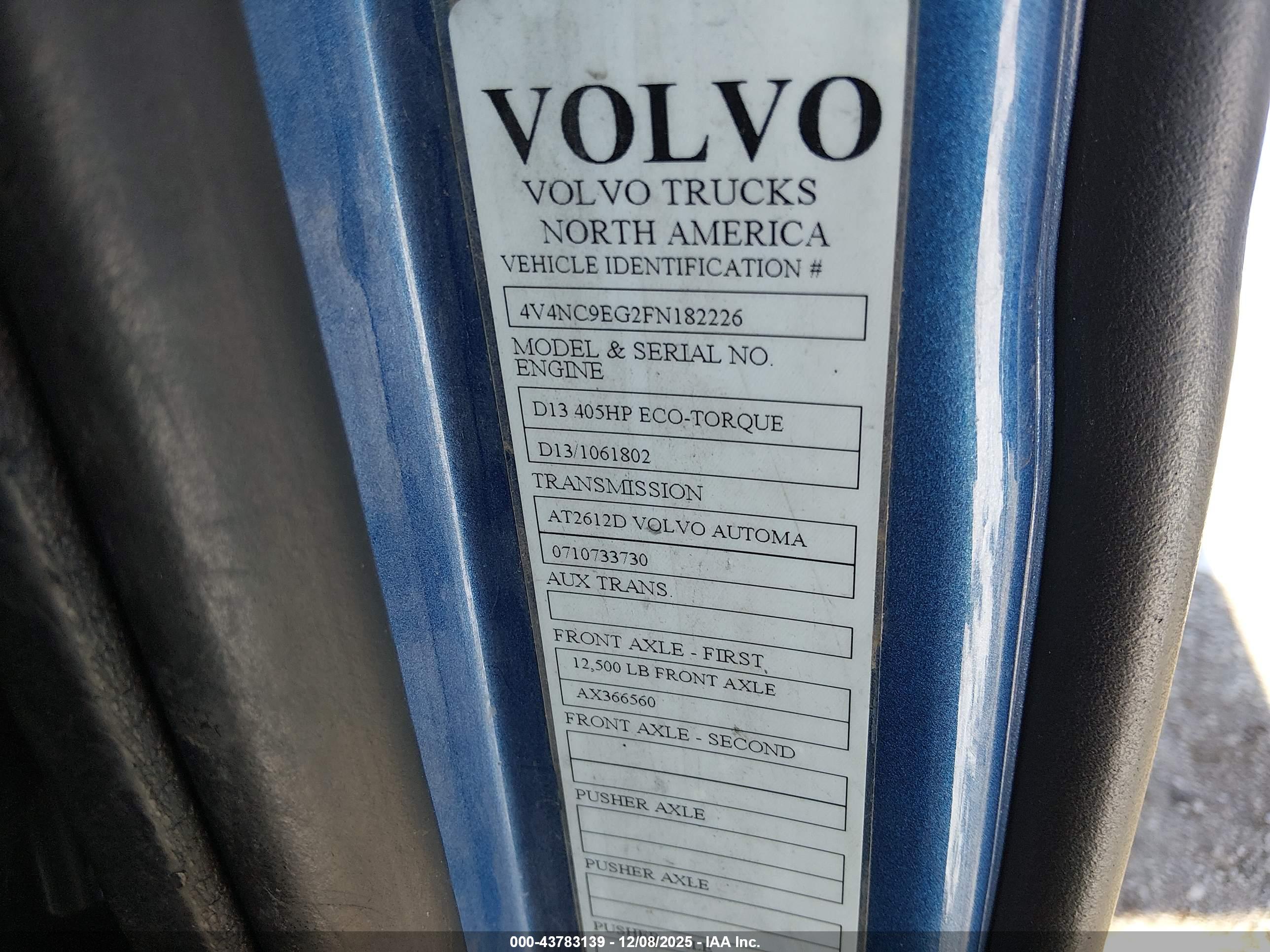 VOLVO VN image 9