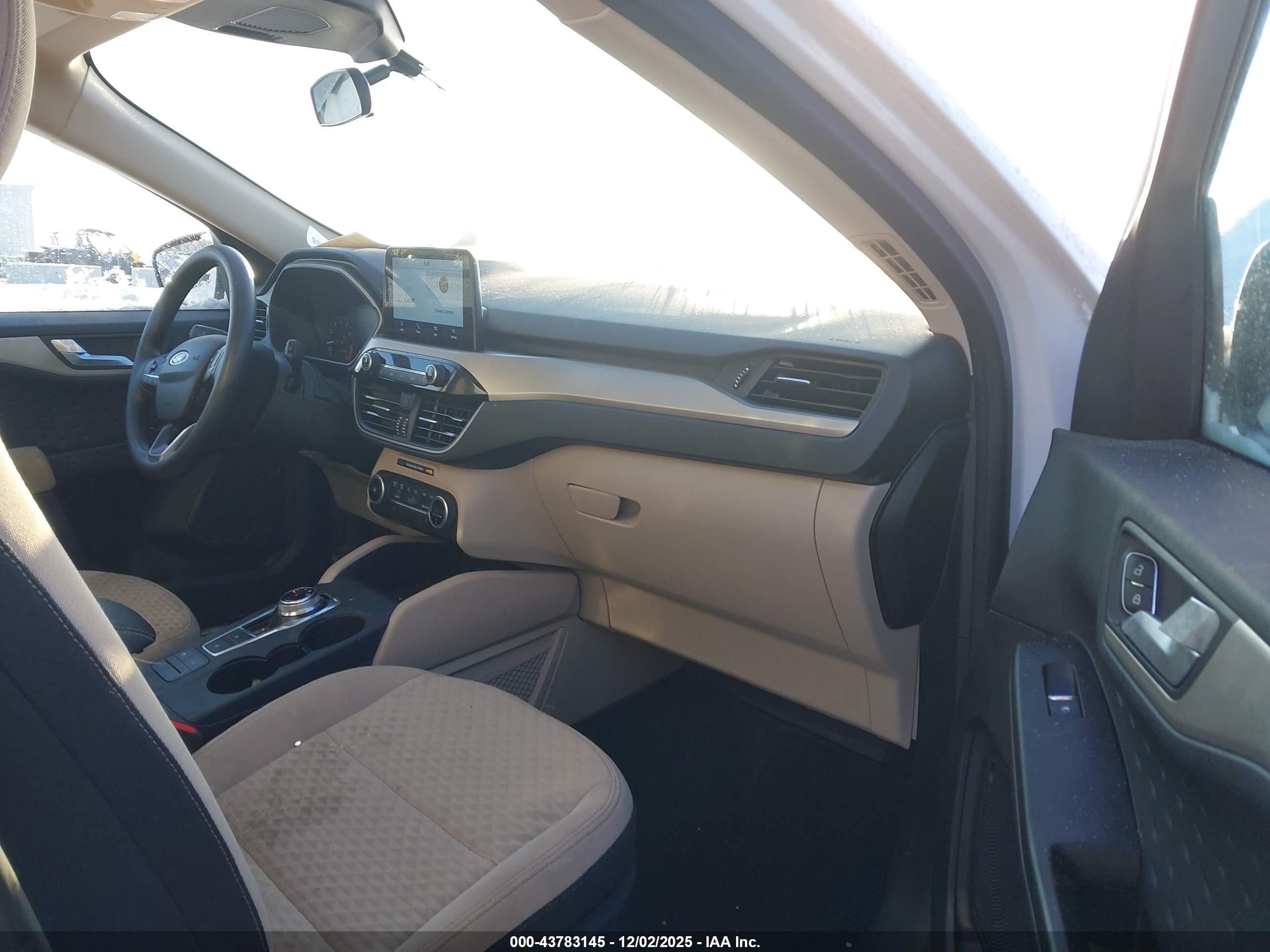 FORD ESCAPE image 5