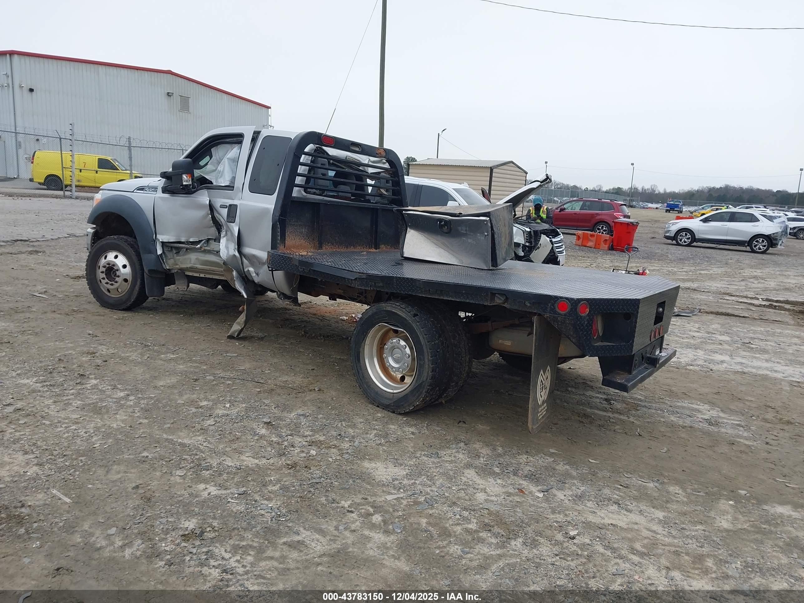 FORD F-450 image 3